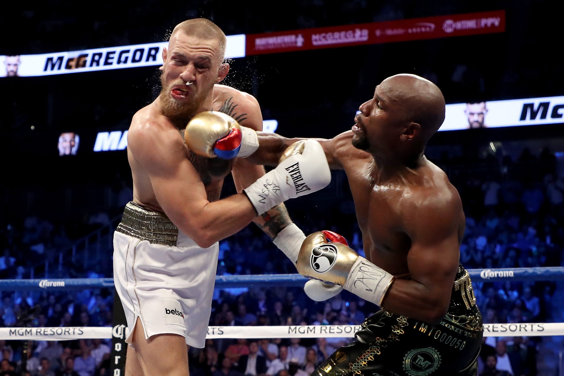 強如McGregor也可以生痱滋(Getty Images) 強如McGregor也可以生痱滋(Getty Images)