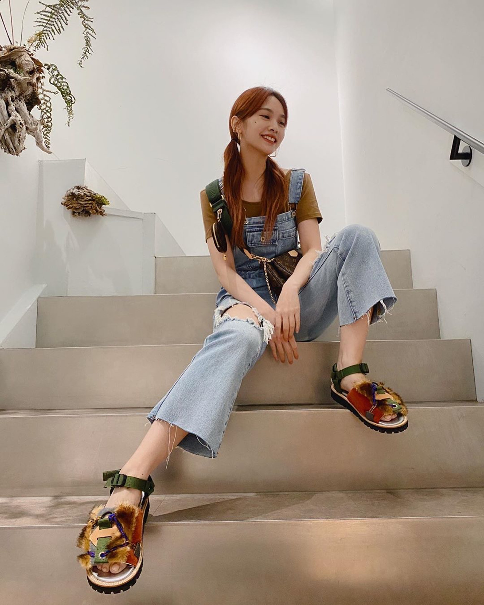楊丞琳選擇運動涼鞋。(rainie77@Instagram)