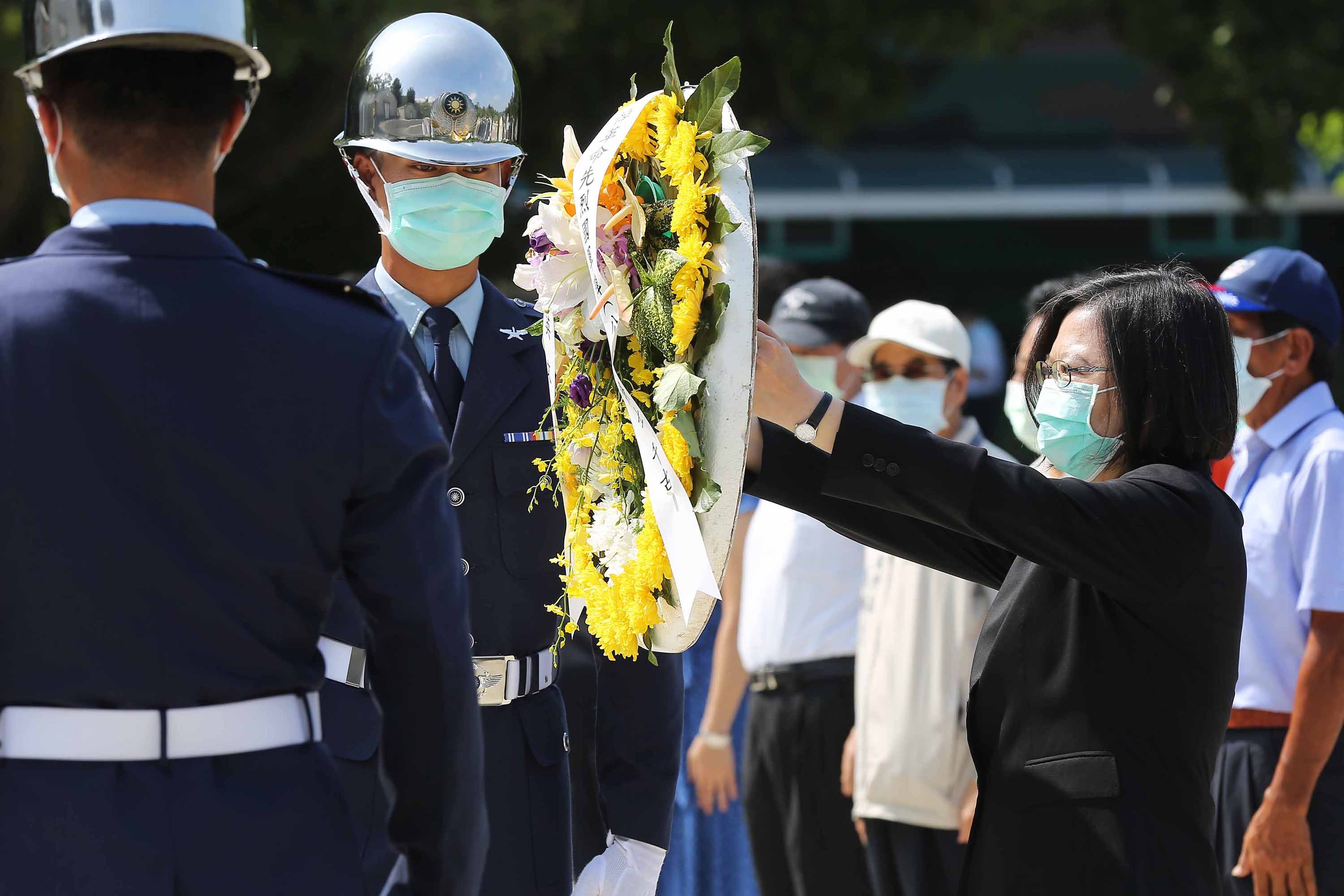 金門炮戰62周年 蔡英文追悼陣亡將士美在台協會處長首度出席