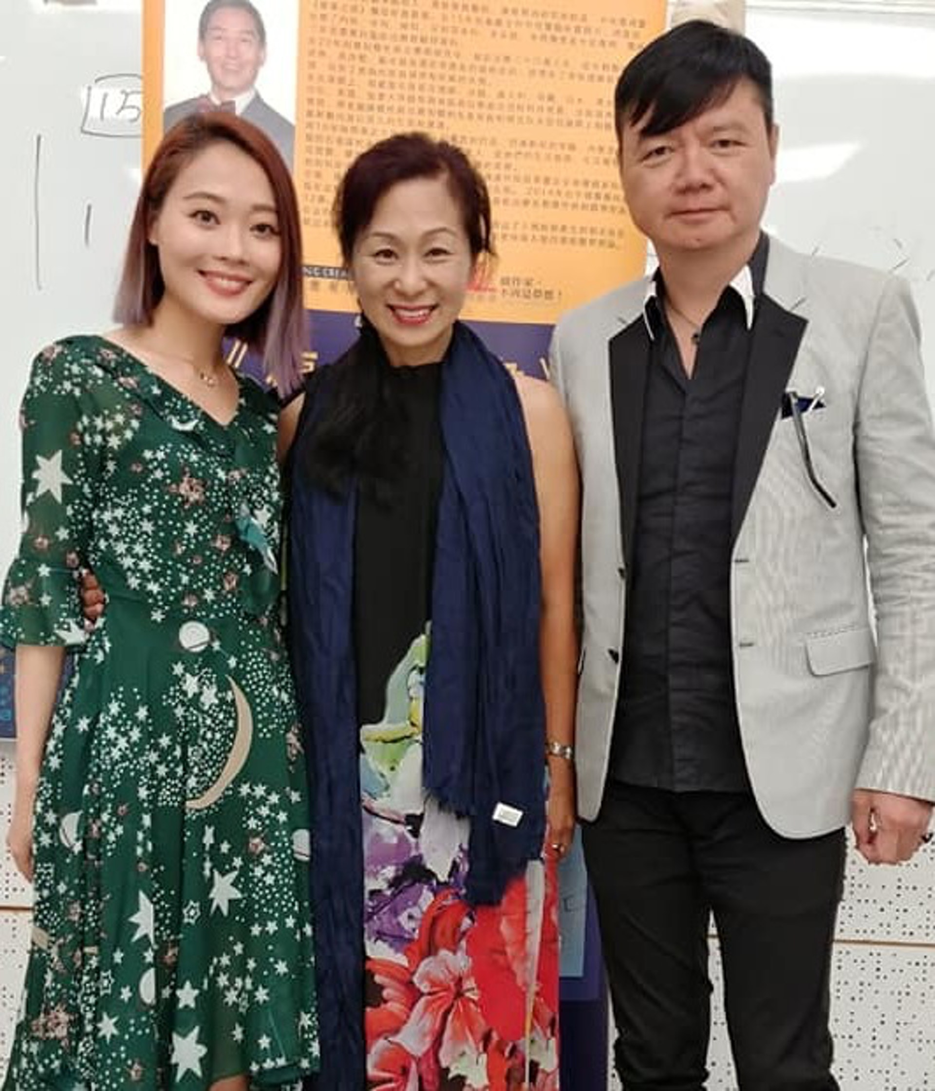 艾威近日被傳媒爆出與結婚18年的圈外妻子Lisa正處於分居的狀態。(艾威@FACEBOOK) 艾威近日被傳媒爆出與結婚18年的圈外妻子Lisa正處於分居的狀態。(艾威@FACEBOOK)
