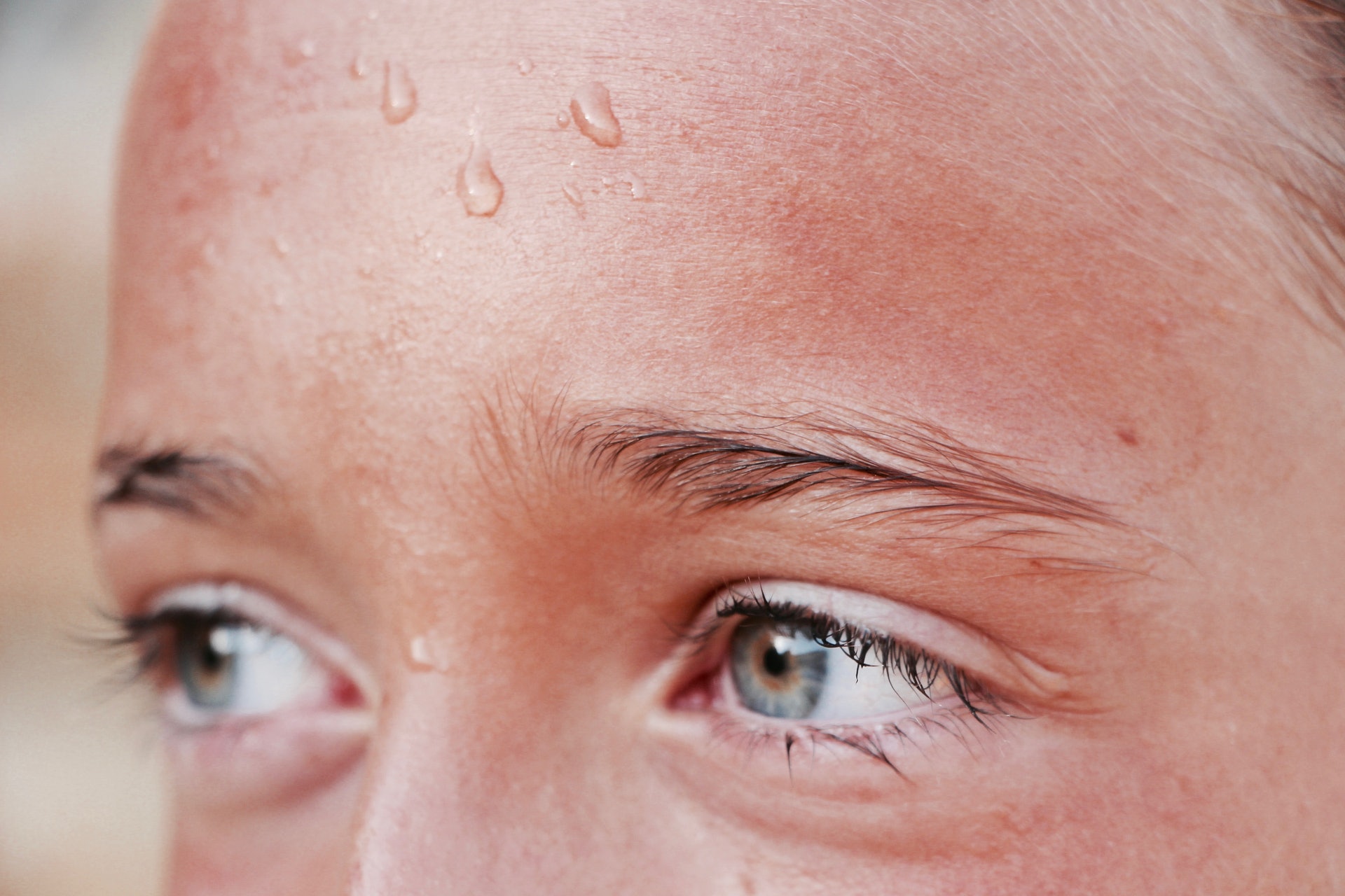 多汗症不似高血壓、糖尿病等有一個數值上的指標。(hansreniers/unsplash) 多汗症不似高血壓、糖尿病等有一個數值上的指標。(hansreniers/unsplash)