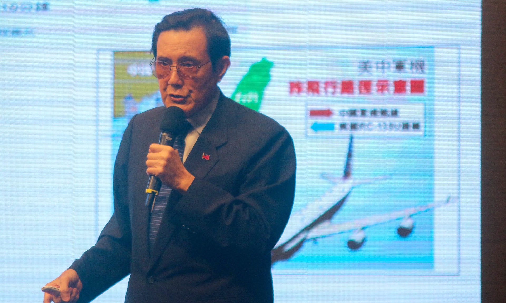 馬英九 承受大陸攻擊會生靈塗炭 別拿老百姓生命財產開玩笑 香港01 台灣新聞 馬英九 承受大陸攻擊會生靈塗炭 別拿老百姓生命財產開玩笑 香港01 台灣新聞