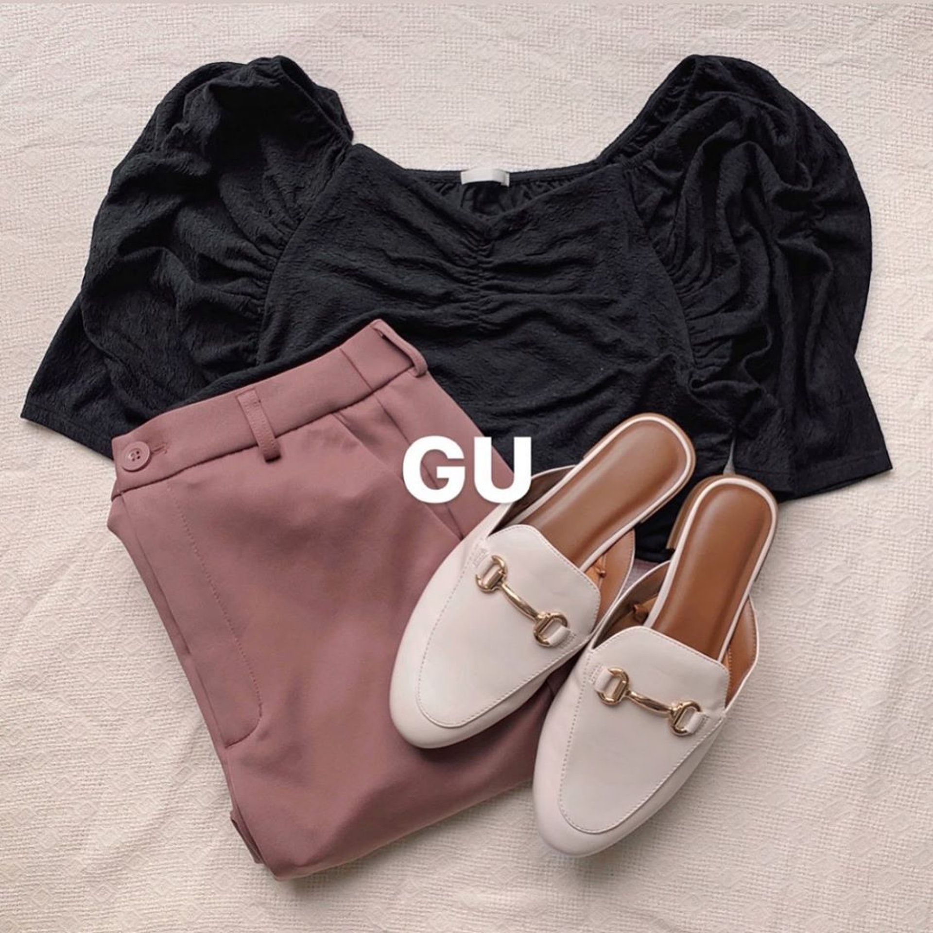 Uniqlo Gu平底鞋獲日本女生好評返工鞋低至 149優 缺點公開 Uniqlo Gu平底鞋獲日本女生好評返工鞋低至 149優 缺點公開