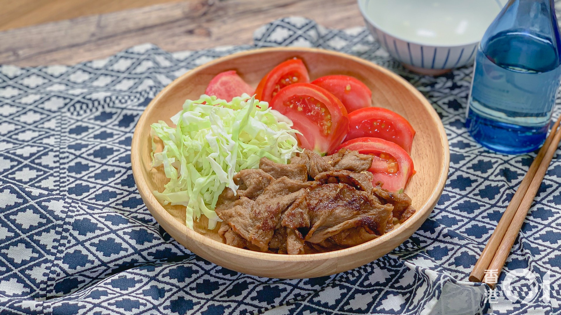 薑汁燒肉(薑燒豬肉)是日式家常菜,做法十分簡單,用素肉片製作,風味也絕佳。, 薑汁燒肉(薑燒豬肉)是日式家常菜,做法十分簡單,用素肉片製作,風味也絕佳。,