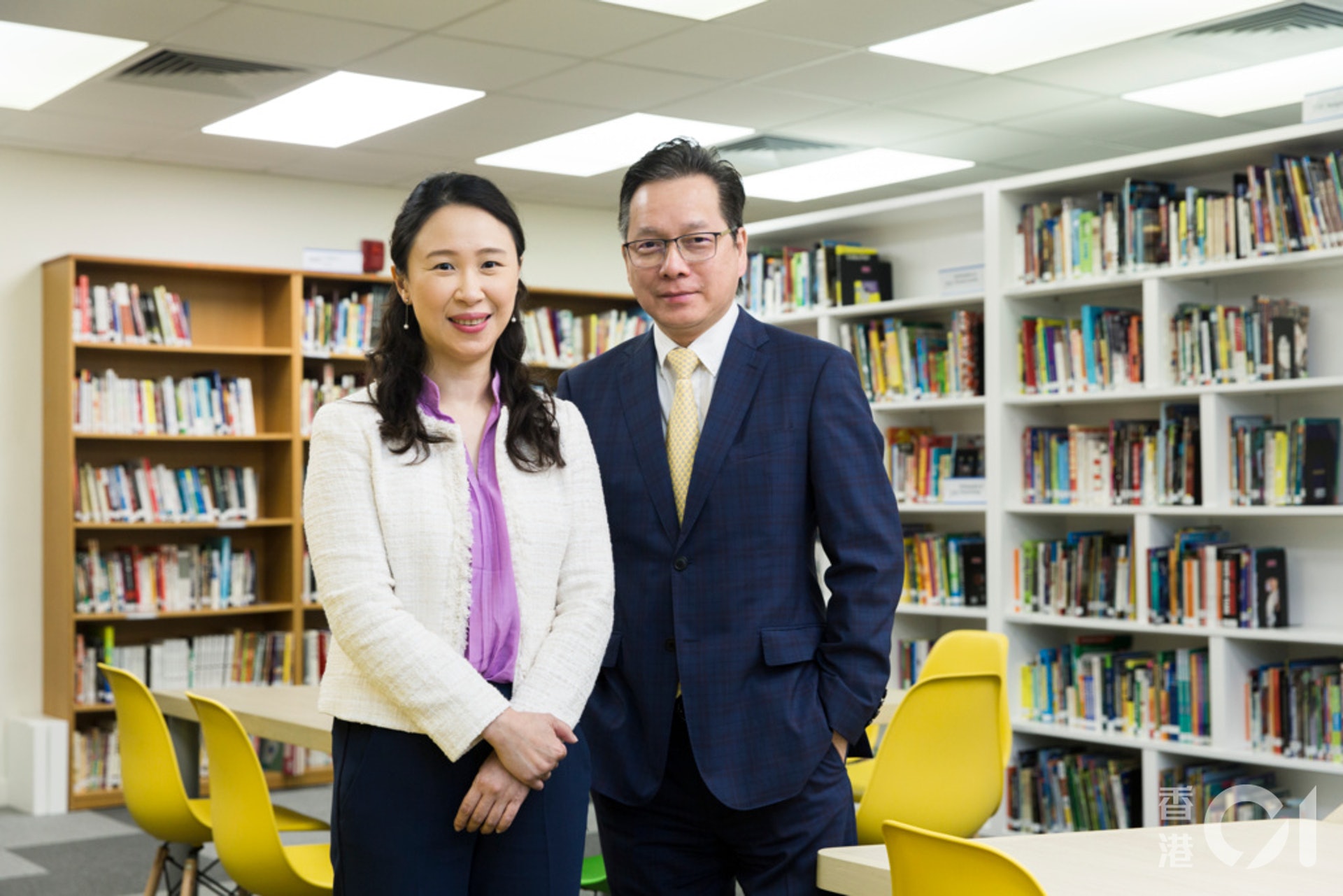 香港浸會大學附屬學校王錦輝中小學總校長陳偉佳(右)及副校長(小學部)莊曉莉。 香港浸會大學附屬學校王錦輝中小學總校長陳偉佳(右)及副校長(小學部)莊曉莉。