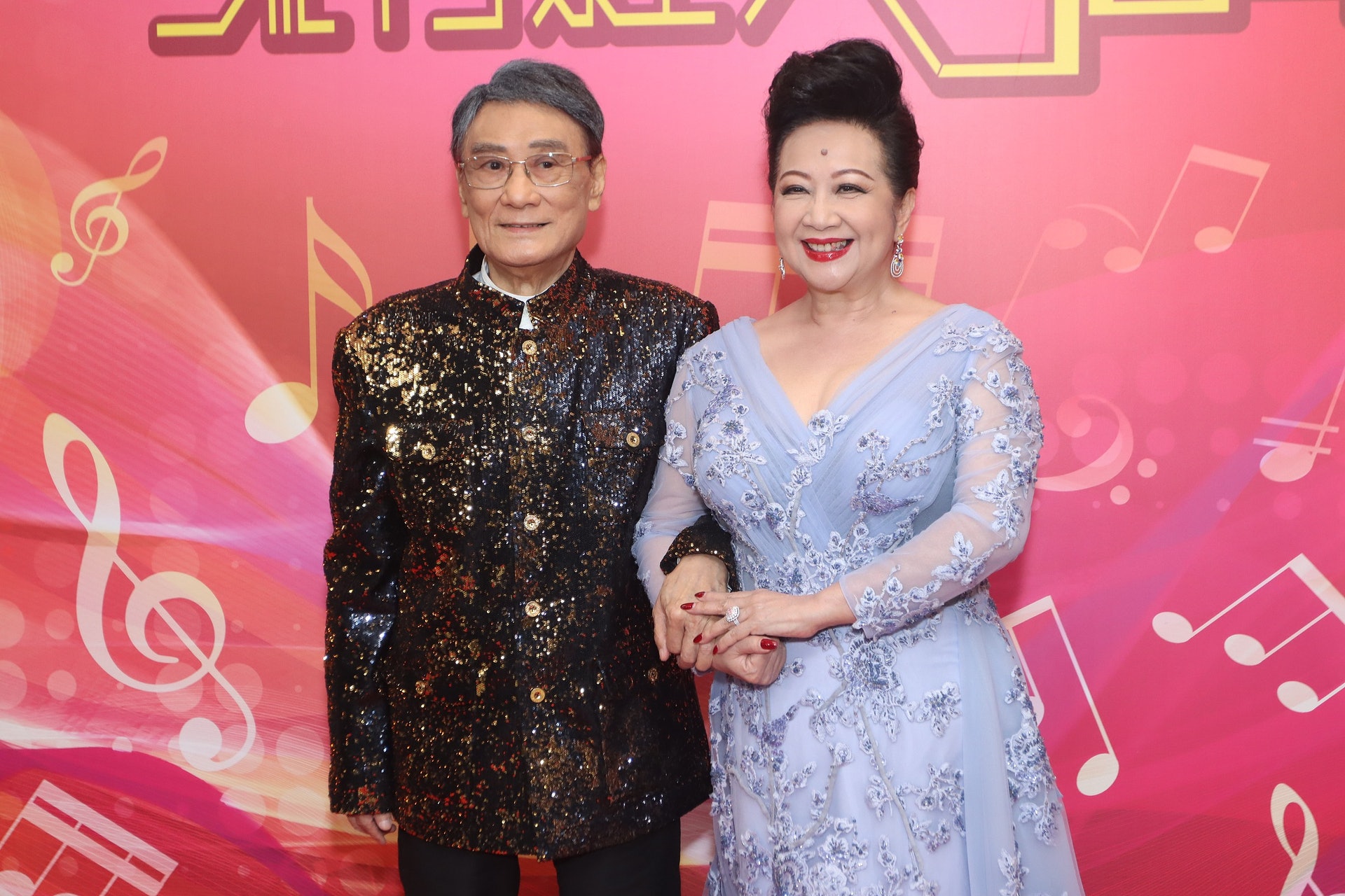 年初錄製《流行經典50年》。(視覺中國) 年初錄製《流行經典50年》。(視覺中國)