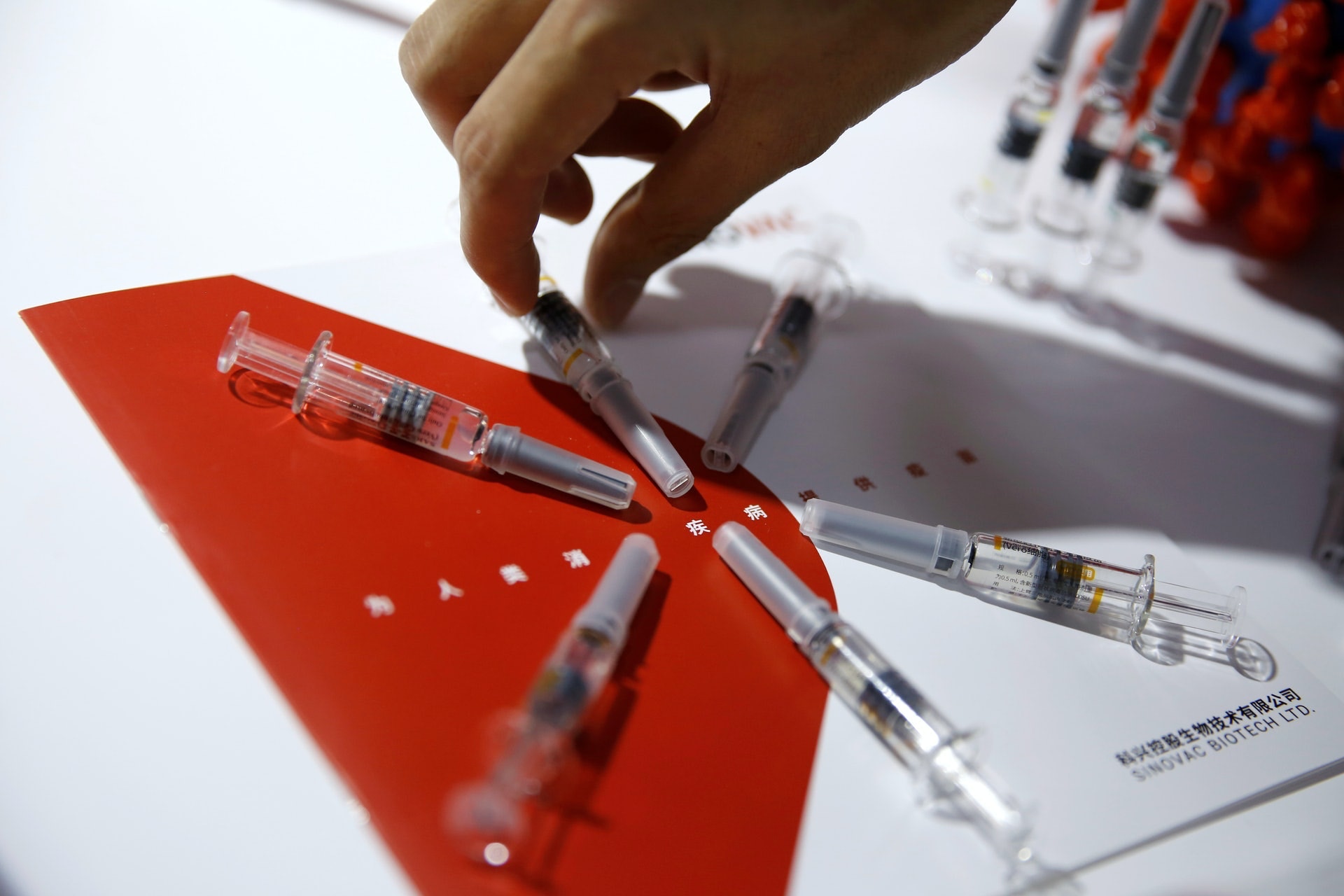 The Hong Kong government introduces two vaccines Mai ...