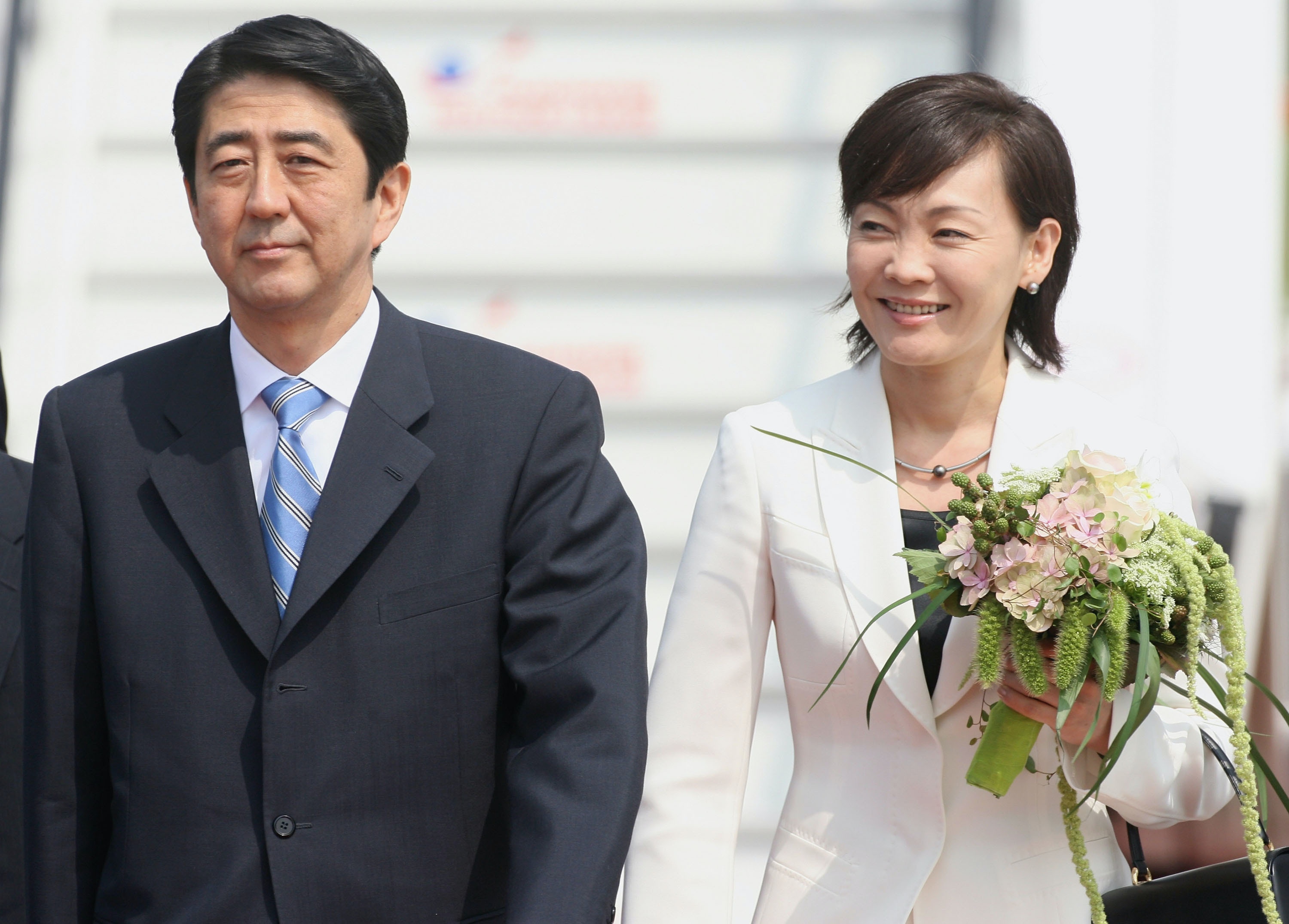 安倍晉三獨寵麻煩首相夫人結婚33年無兒女恩愛秘訣 向妻子投降