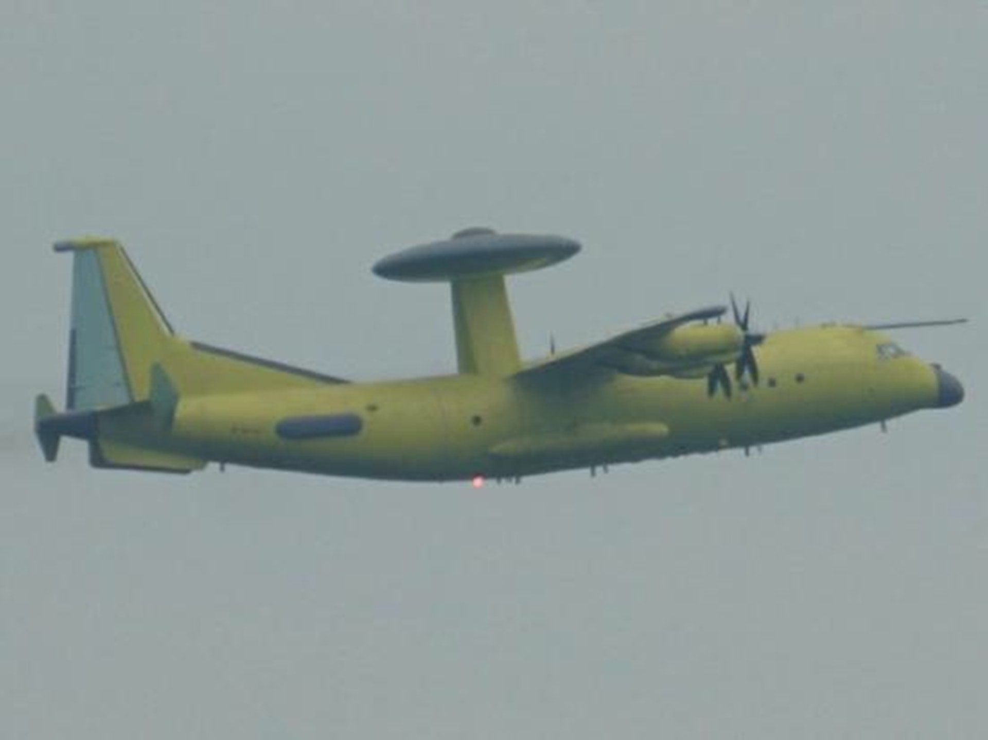 加強南海作戰能力解放軍加油版空警-500改進機型現身