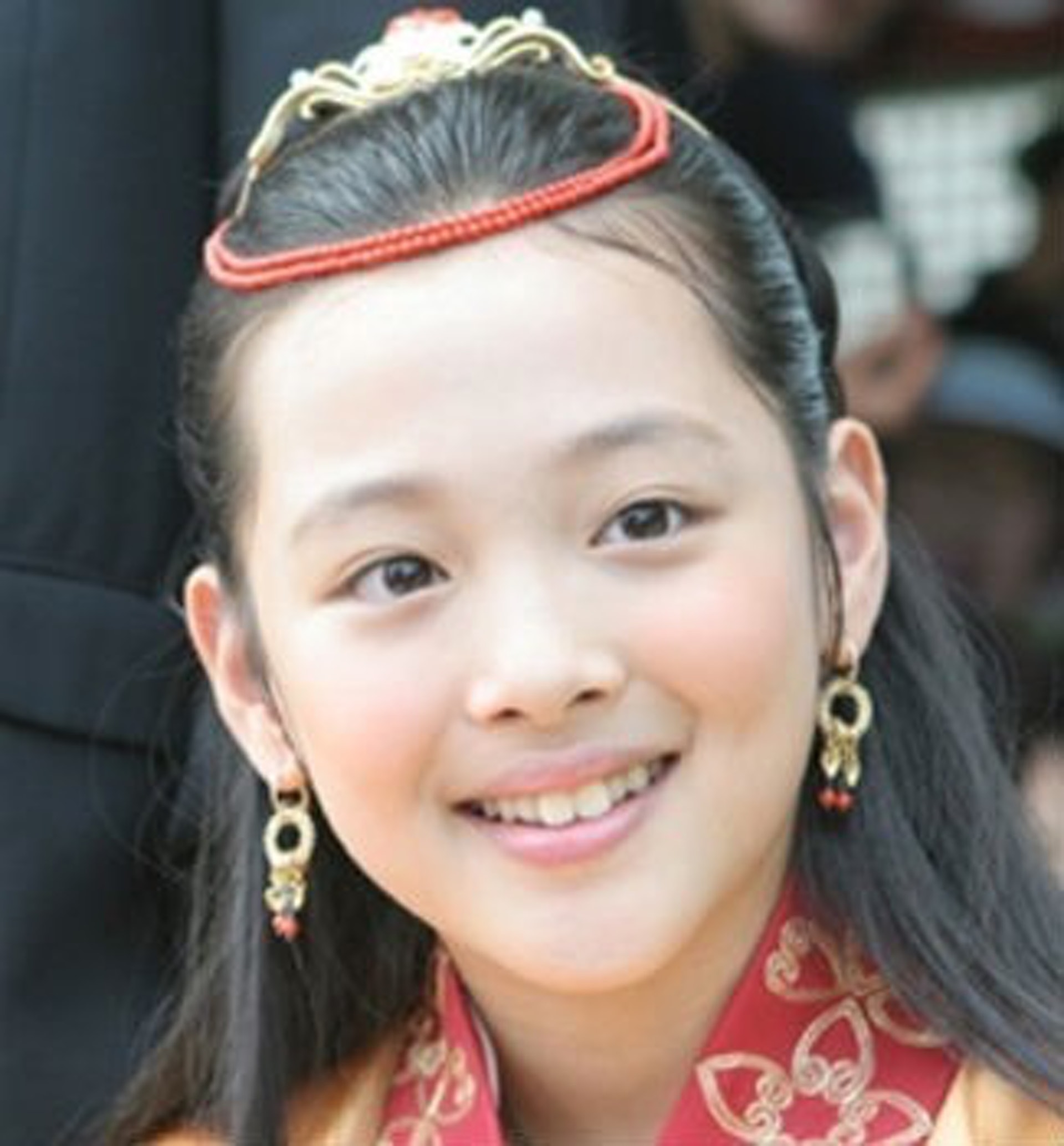 延伸阅读:Sulli雪莉15年好友发长文抱不平 爆母女因钱而决裂