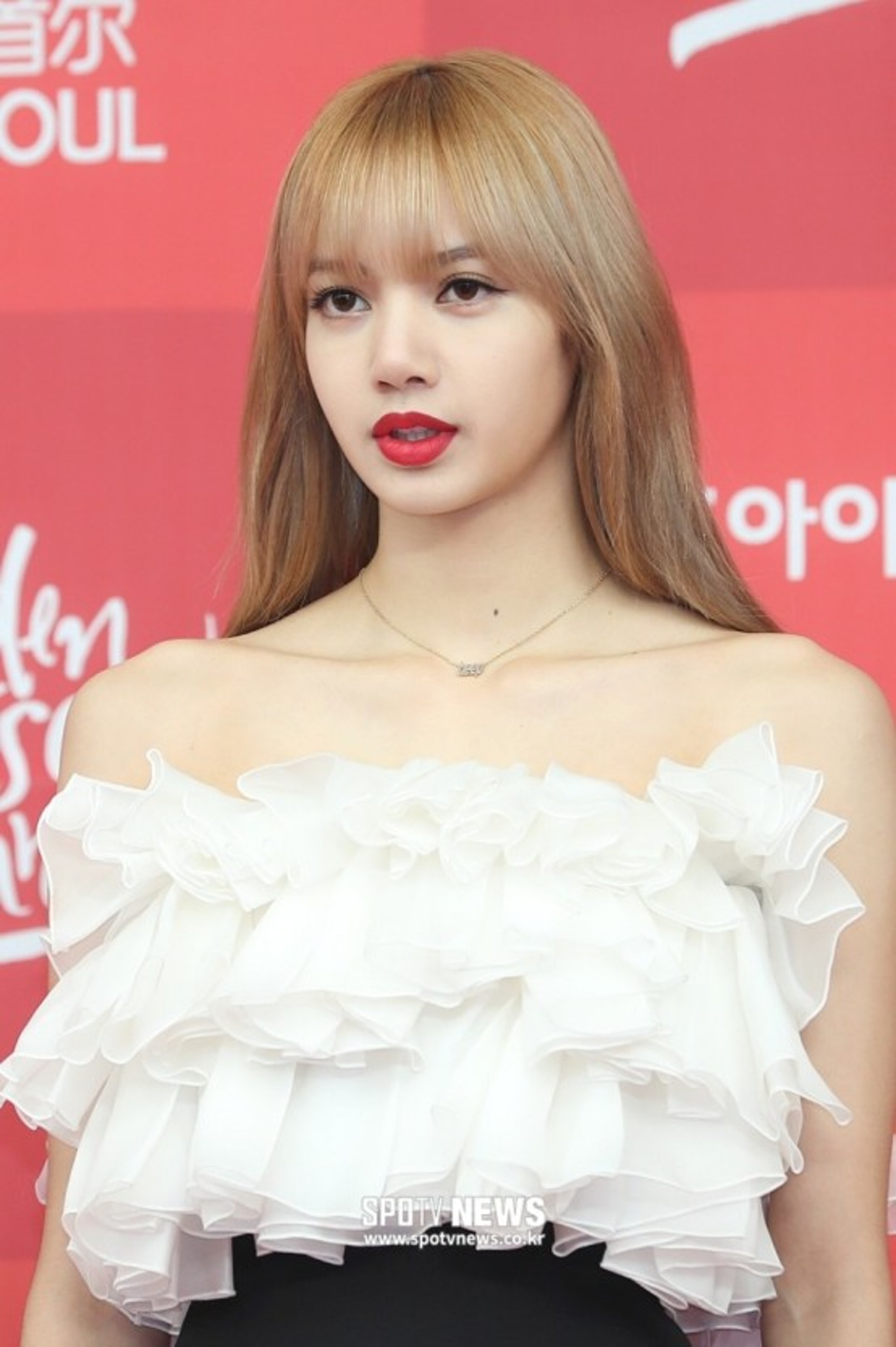 Blakcpink Lisa不是混血兒 K Pop香港混血代表不只lucas黃旭熙 香港01 即時娛樂 Blakcpink Lisa不是混血兒 K Pop香港混血代表不只lucas黃旭熙 香港01 即時娛樂