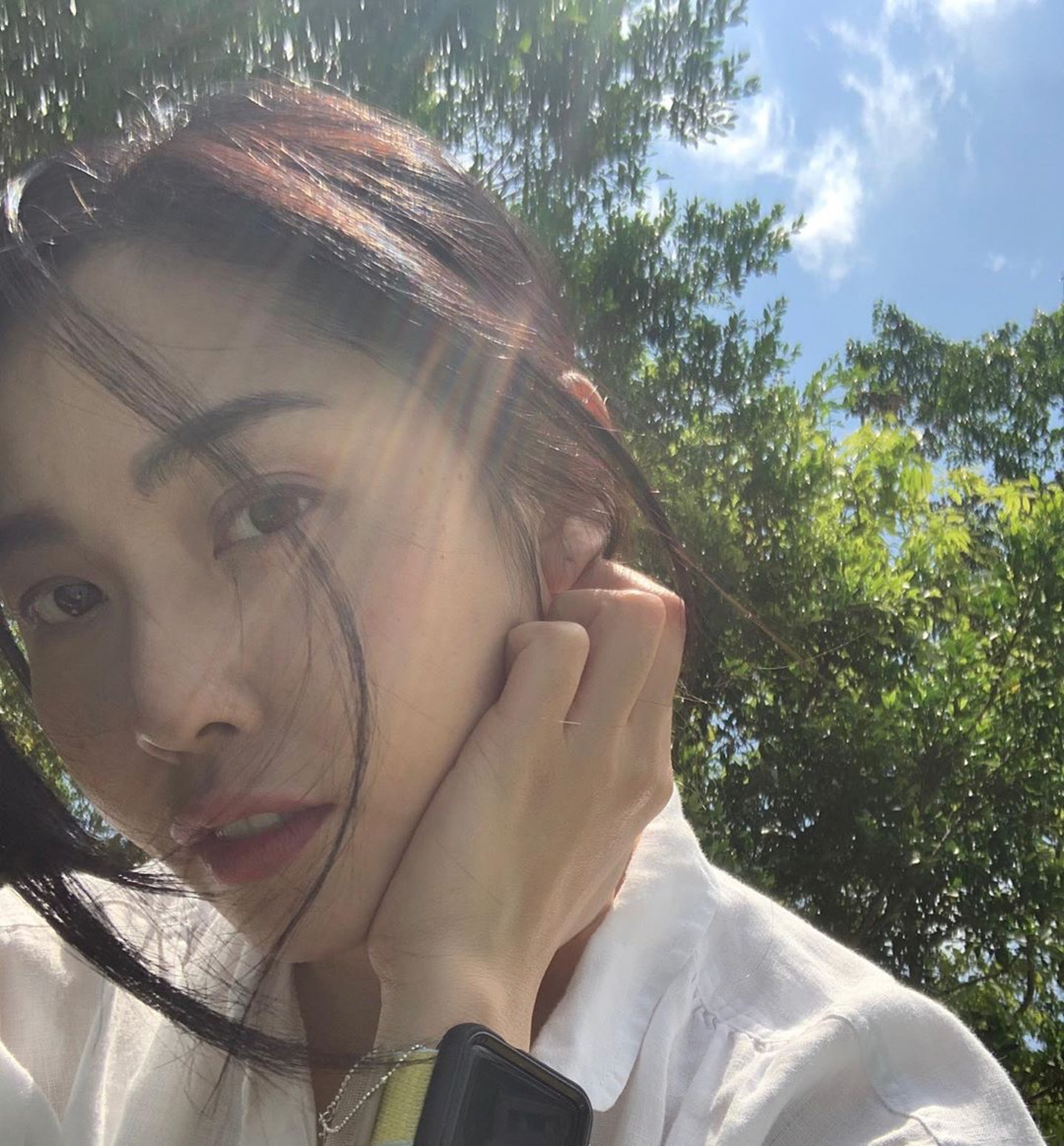 雷康怡保養得宜不似兩子之母。(Instagram/@luiflori) 雷康怡保養得宜不似兩子之母。(Instagram/@luiflori)