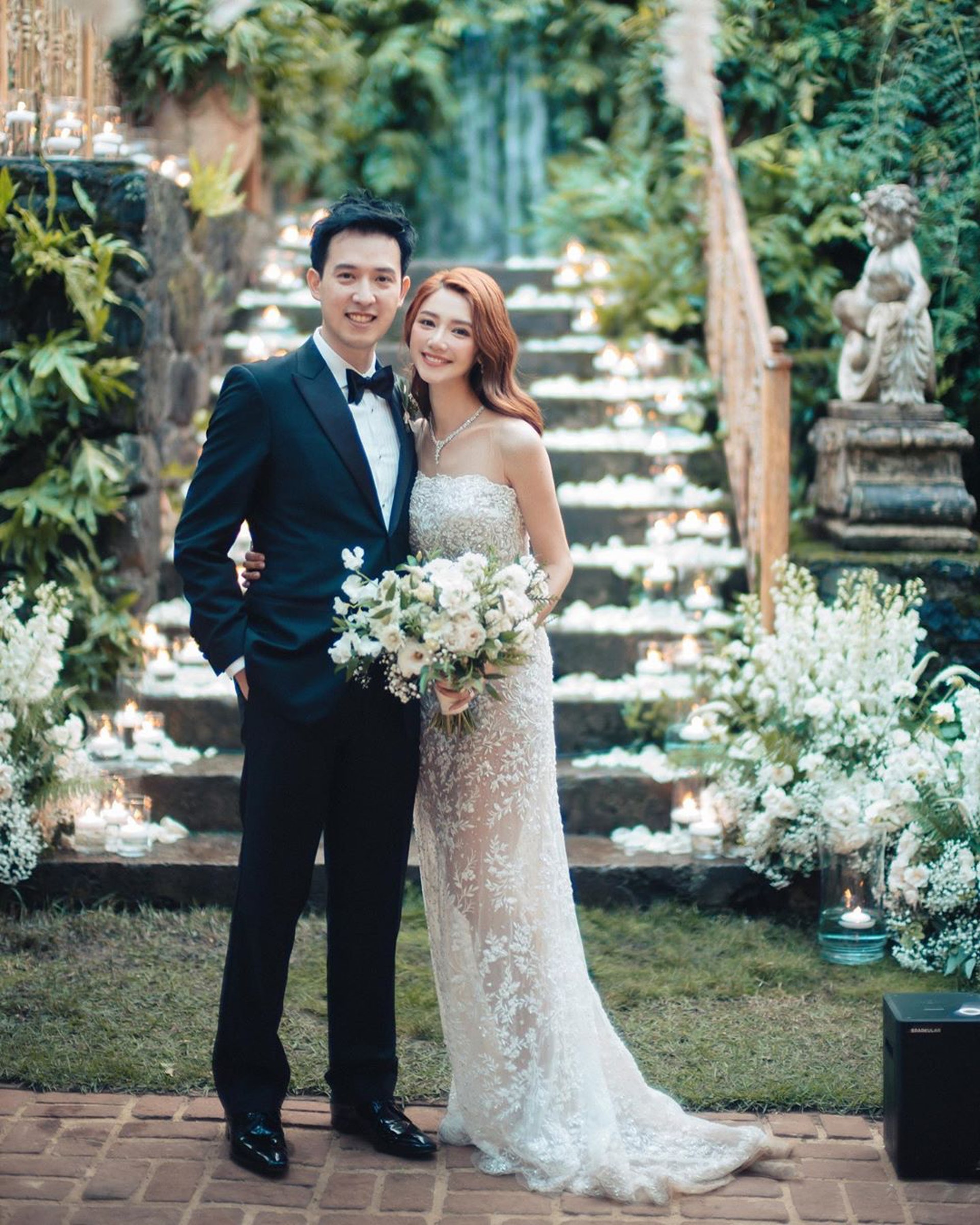 倪晨曦(Elva)今年初在夏威夷茂宜島舉行森林風婚禮。(IG圖片/misselvani) 倪晨曦(Elva)今年初在夏威夷茂宜島舉行森林風婚禮。(IG圖片/misselvani)