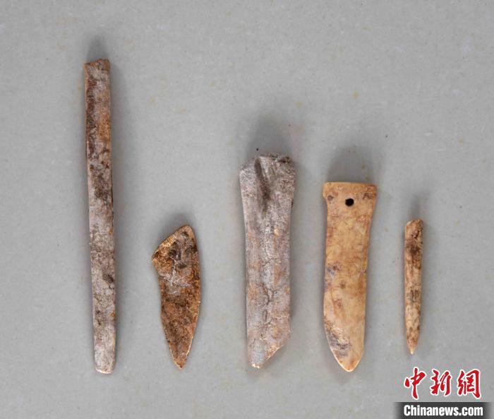 【中古】内蒙古出土瓦当(中国語)／内蒙古自治区文物考古研究所 (編集)、陳 永志 (編集)、他／文物出版社 中古】内蒙古出土瓦当(中国語)／内蒙古自治区文物考古研究所