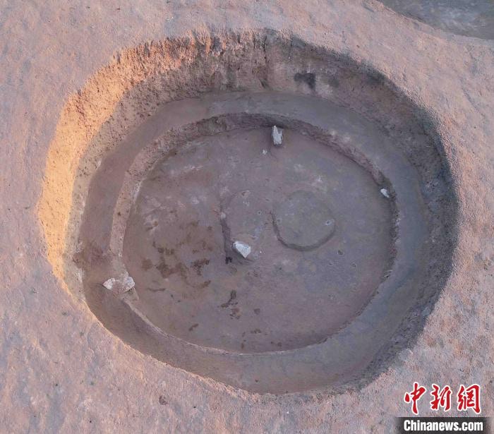【中古】内蒙古出土瓦当(中国語)／内蒙古自治区文物考古研究所 (編集)、陳 永志 (編集)、他／文物出版社 中古】内蒙古出土瓦当(中国語)／内蒙古自治区文物考古研究所