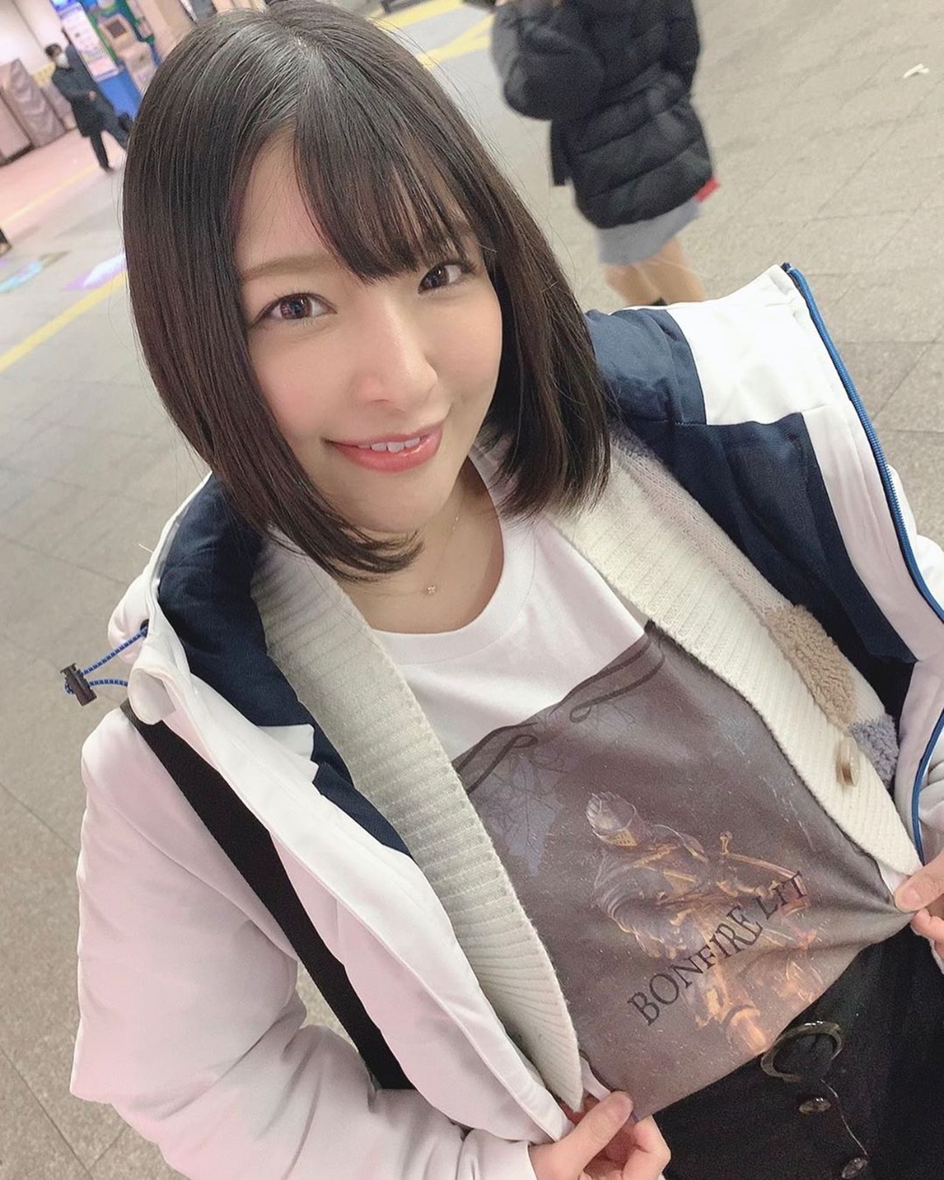 女主持荒木美鈴美貌與口材搶鏡xbox發布會玩家錯重點 Tgs 香港01 遊戲動漫 女主持荒木美鈴美貌與口材搶鏡xbox發布會玩家錯重點 Tgs 香港01 遊戲動漫