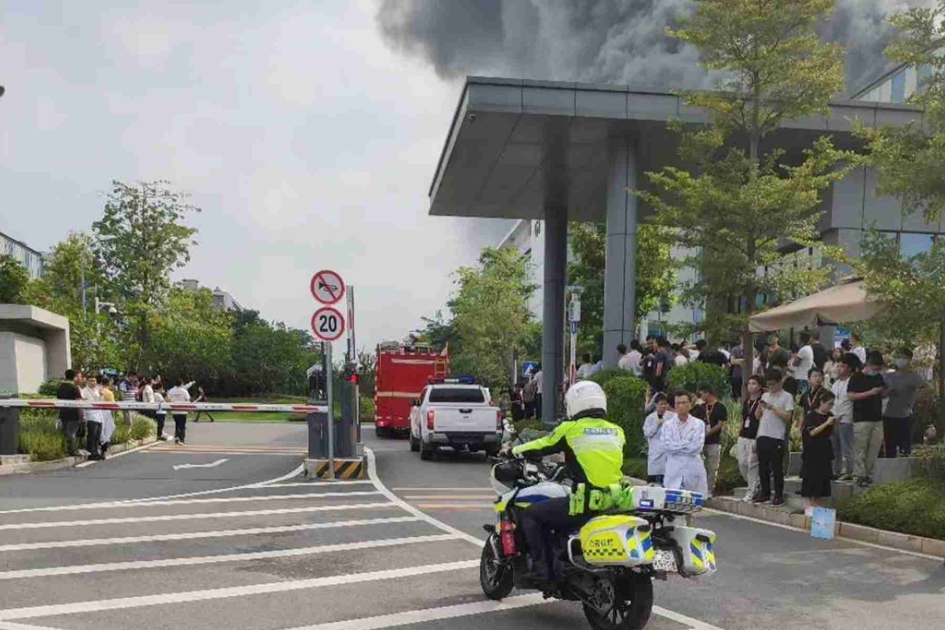 火災暫無人員傷亡。(網上圖片) 火災暫無人員傷亡。(網上圖片)