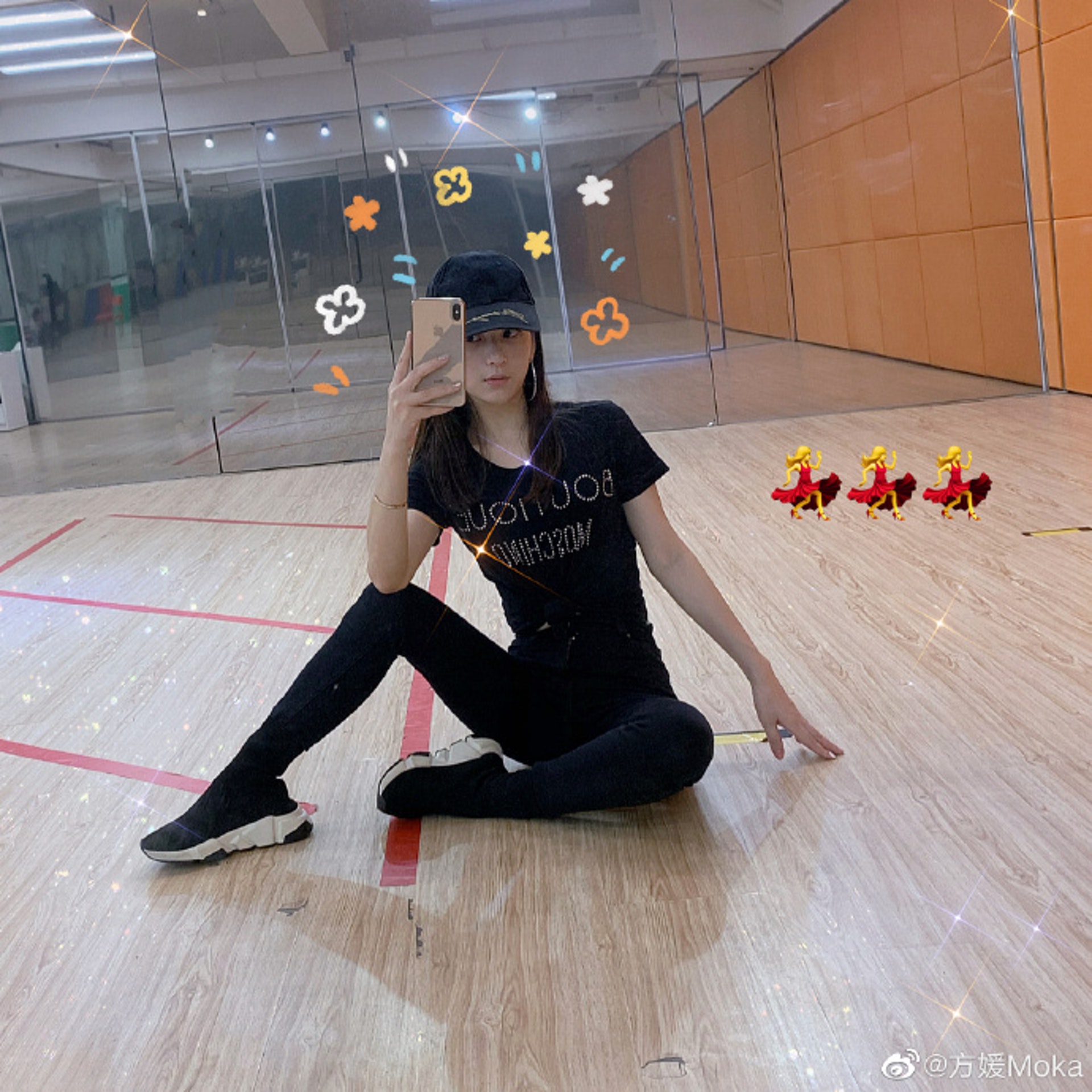 方媛身形超Fit,而且素顏也很好看。(微博圖片@方媛Moka)