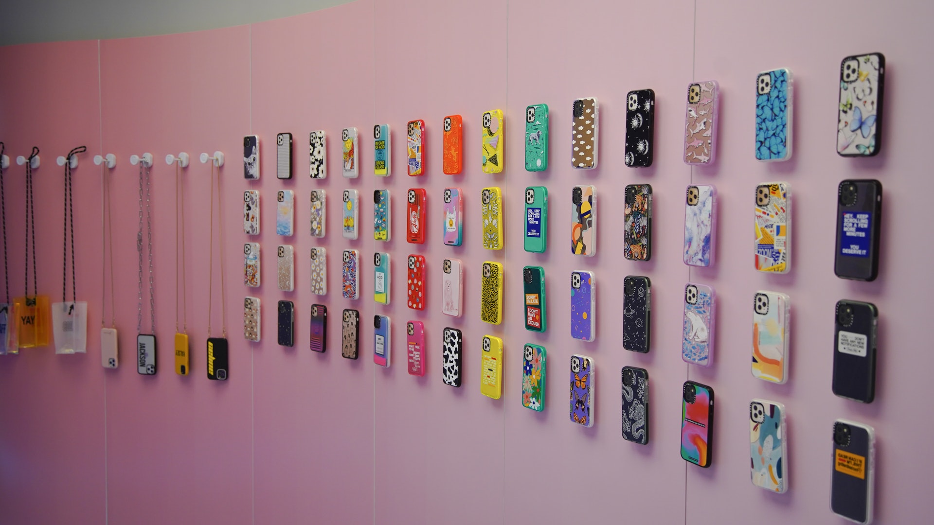 CASETiFY 專售手機保護殼,售價由數百元起。(圖片來源CASETiFY) CASETiFY 專售手機保護殼,售價由數百元起。(圖片來源CASETiFY)