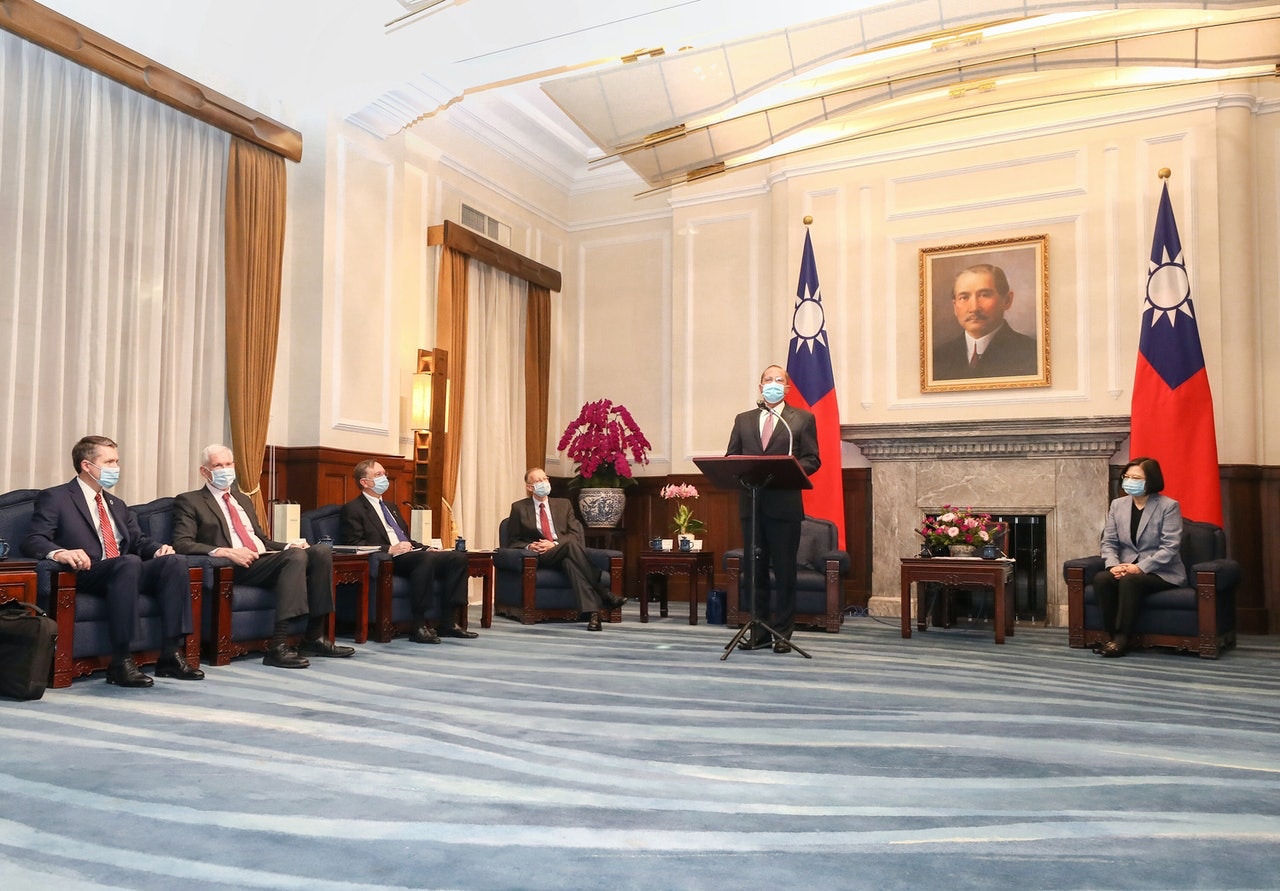 美國衛生部長阿扎爾（Alex Azar）8月9日率團抵台，10日上午會見台灣總統蔡英文。（資料圖片）