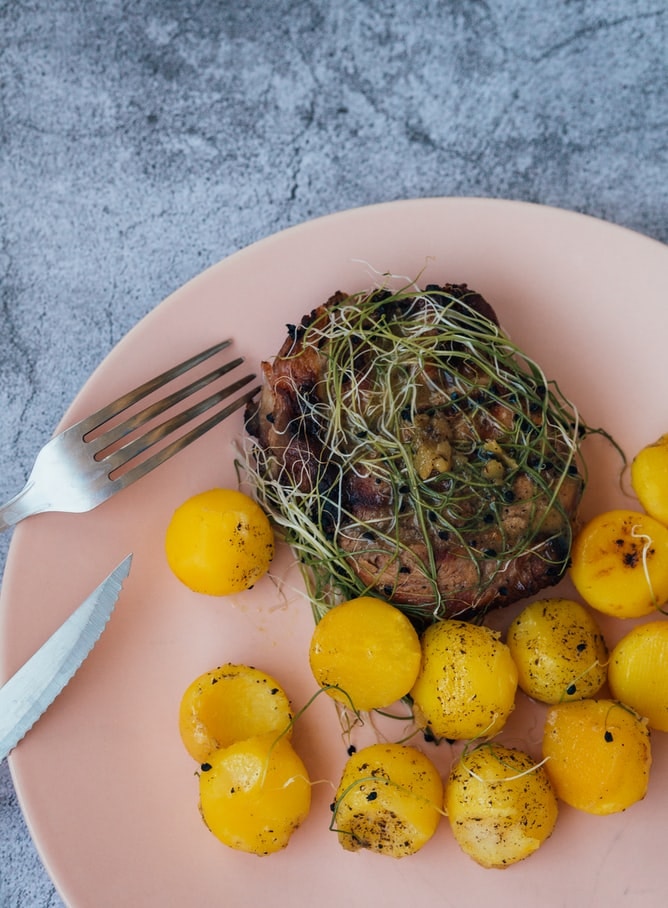 【斷糖飲食｜必須戒掉】根莖蔬菜，也有糖分。（Monika Grabkowska/unsplash）