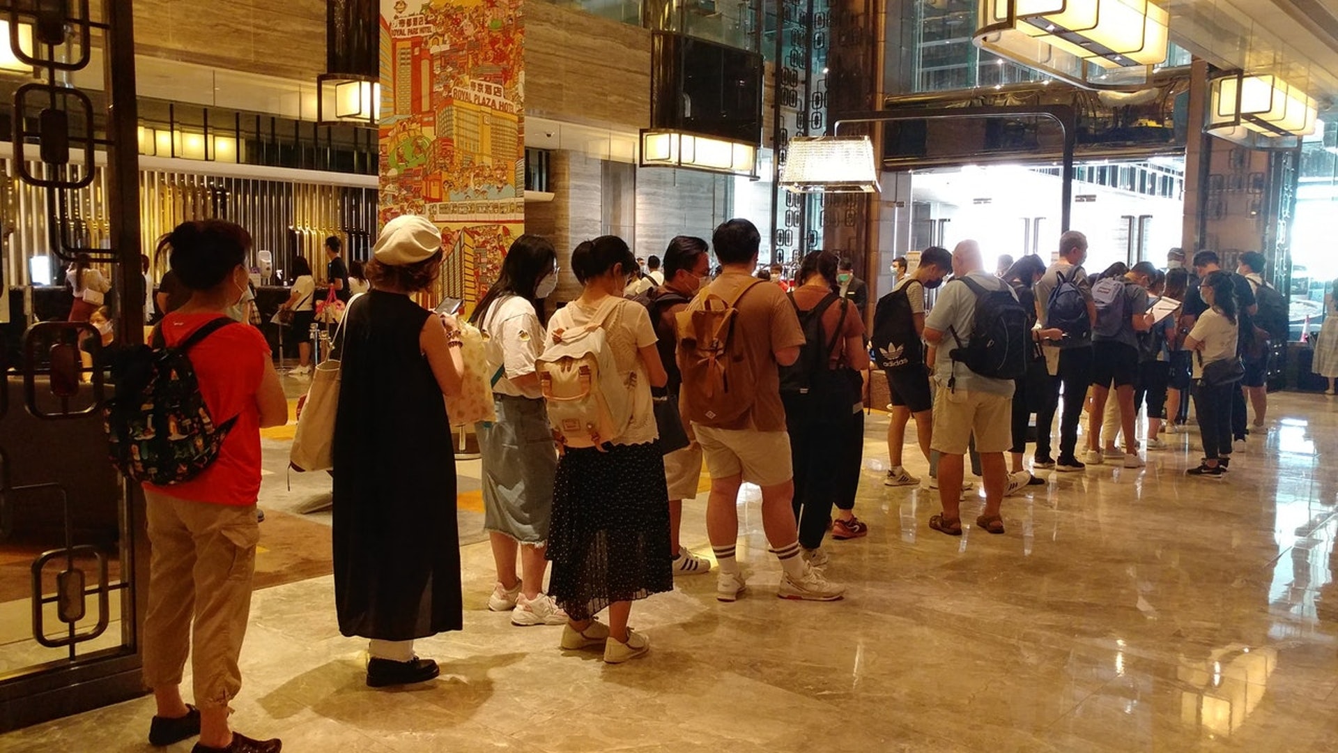 剛剛過去的四日連假,(fb「Flyday.hk旅遊谷(分享、行程、里數)」圖片) 剛剛過去的四日連假,(fb「Flyday.hk旅遊谷(分享、行程、里數)」圖片)