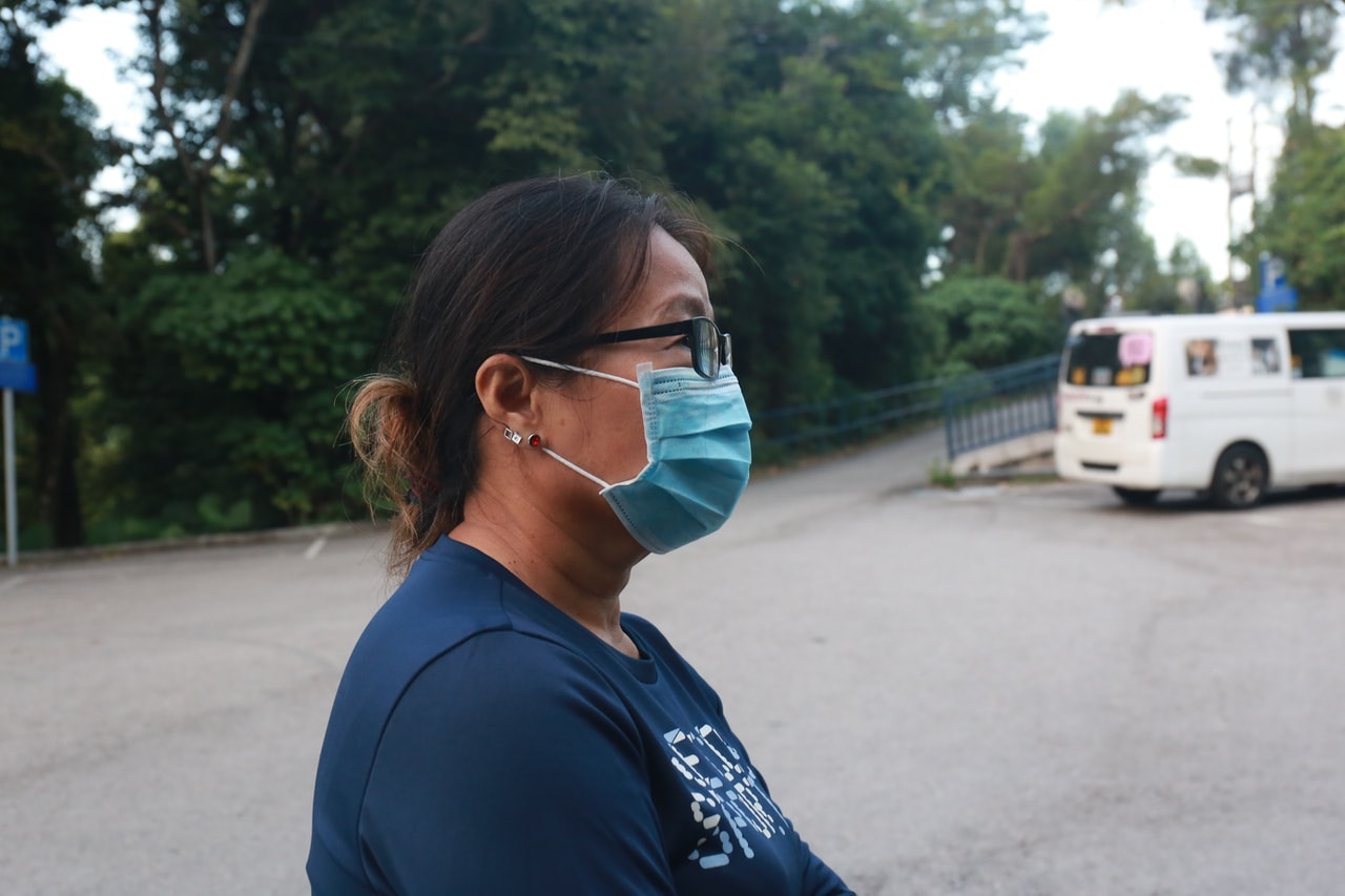 高小姐直斥老伯的行為離譜及殘忍,「成個人驚到震,未見過咁恐怖嘅人。」(林振華攝) 高小姐直斥老伯的行為離譜及殘忍,「成個人驚到震,未見過咁恐怖嘅人。」(林振華攝)