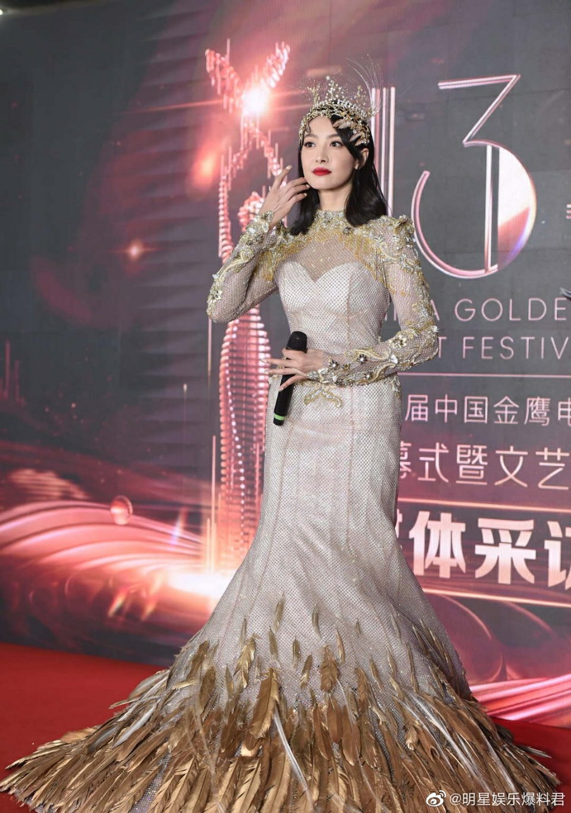 完全看不出腰線。(微博@明星娛樂爆料君) 完全看不出腰線。(微博@明星娛樂爆料君)