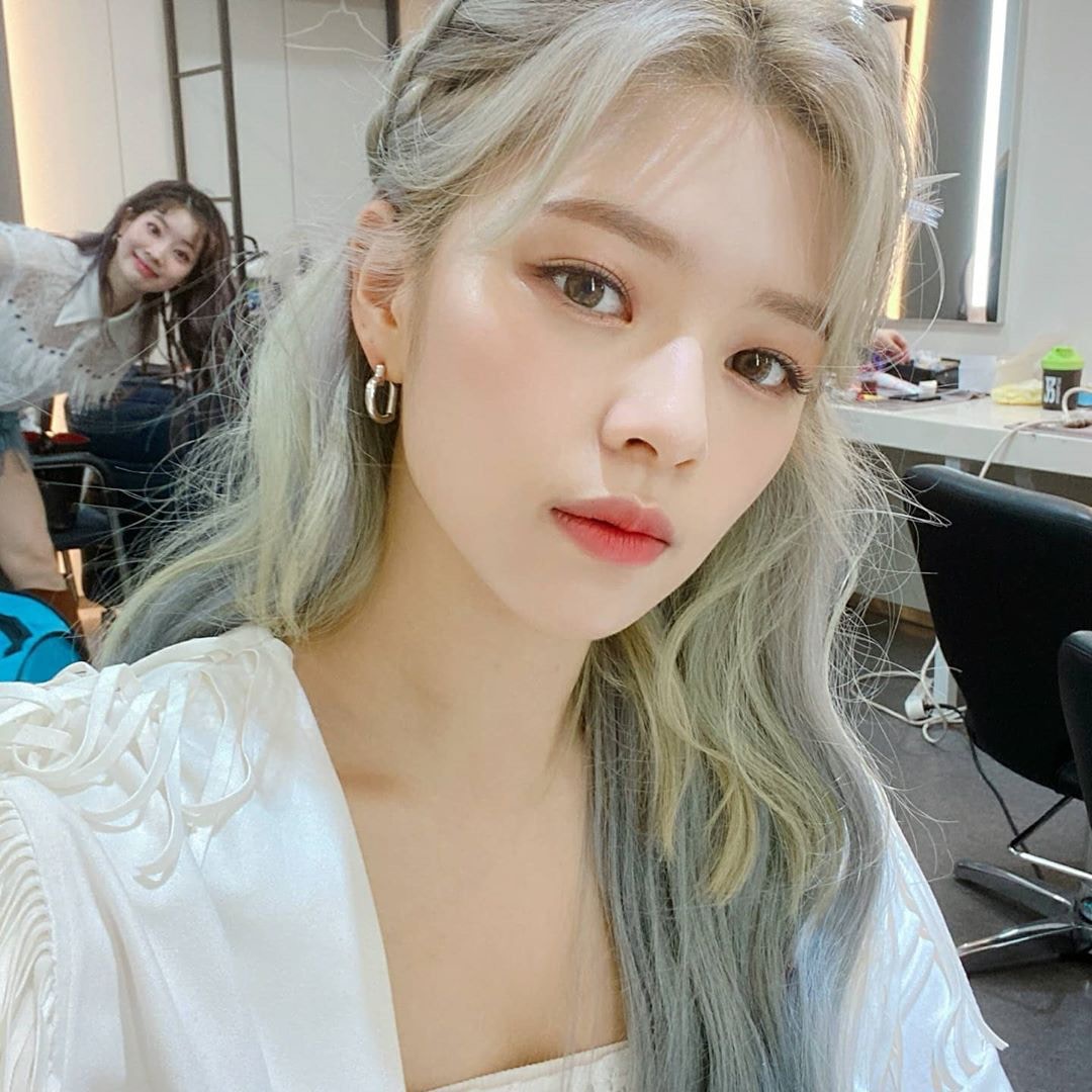 TWICE定延因出現心理不安症狀，而需要急停活動。（IG/@twicetagram）