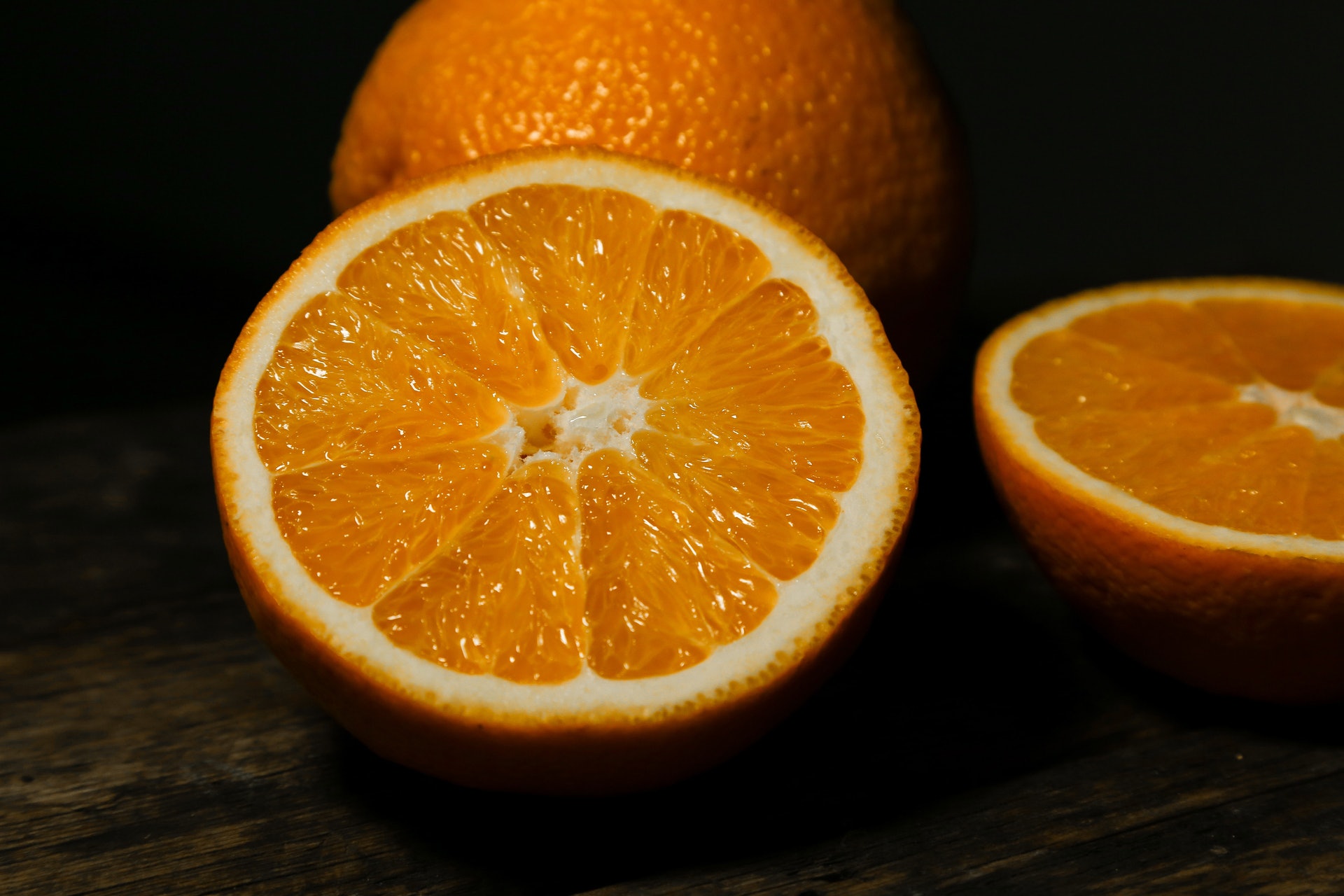 橙（Valentin Balan／Unsplash）
