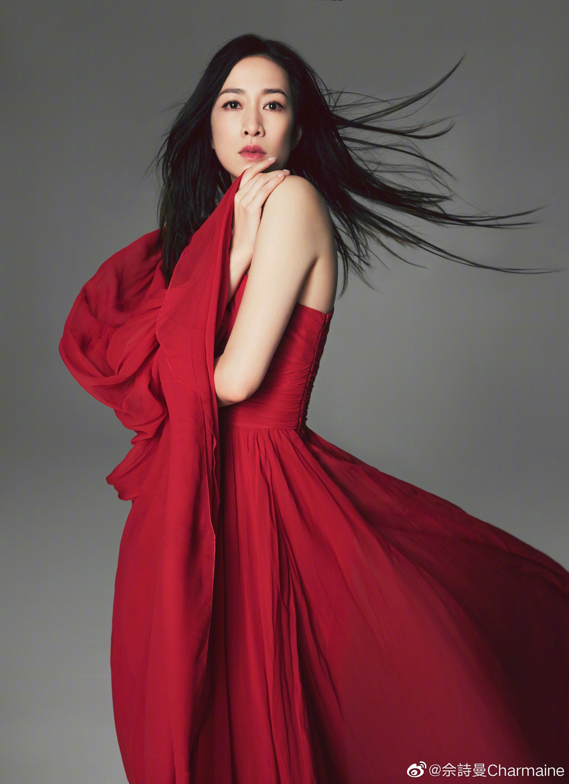 絕對是女神。（佘詩曼微博圖片）