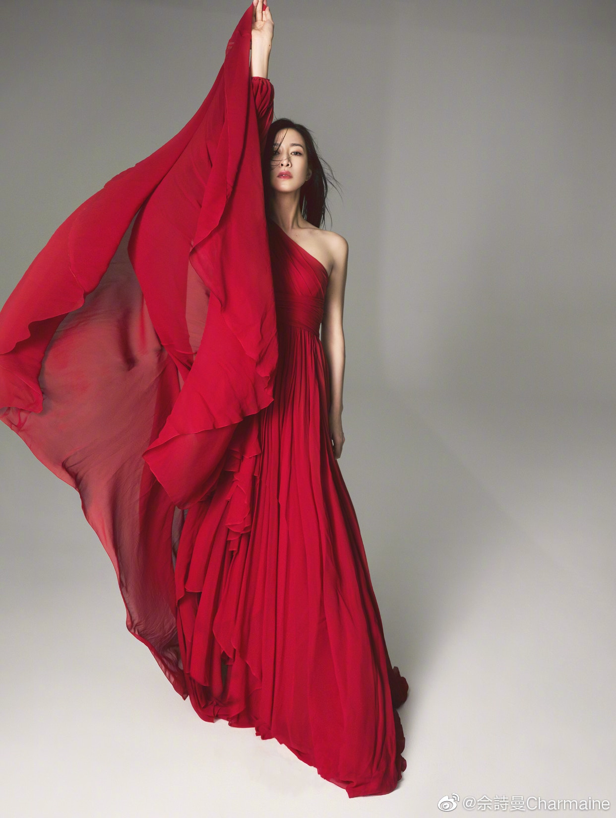 太靚。（佘詩曼微博圖片）