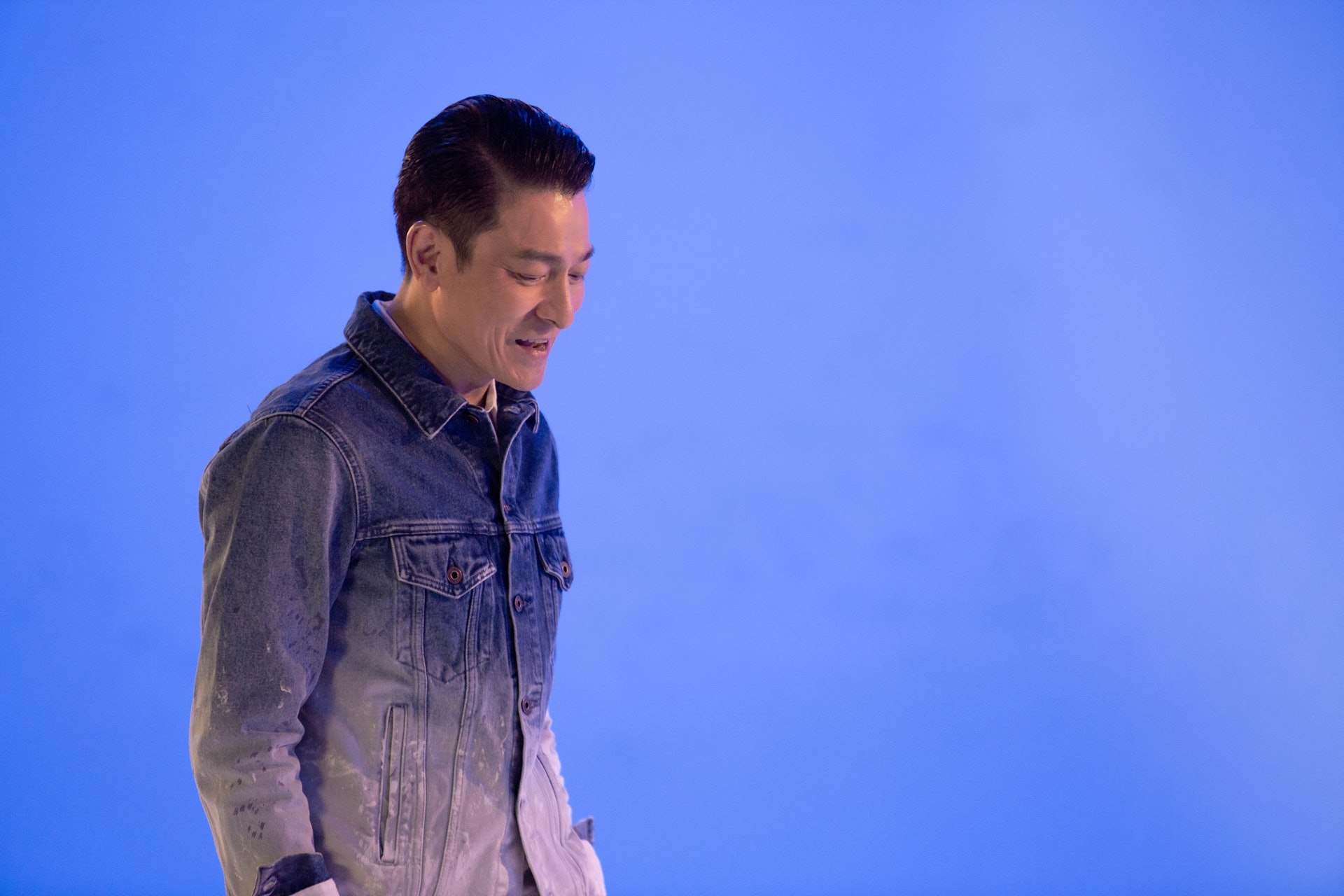 華仔盼透過新歌傳遞正能量。