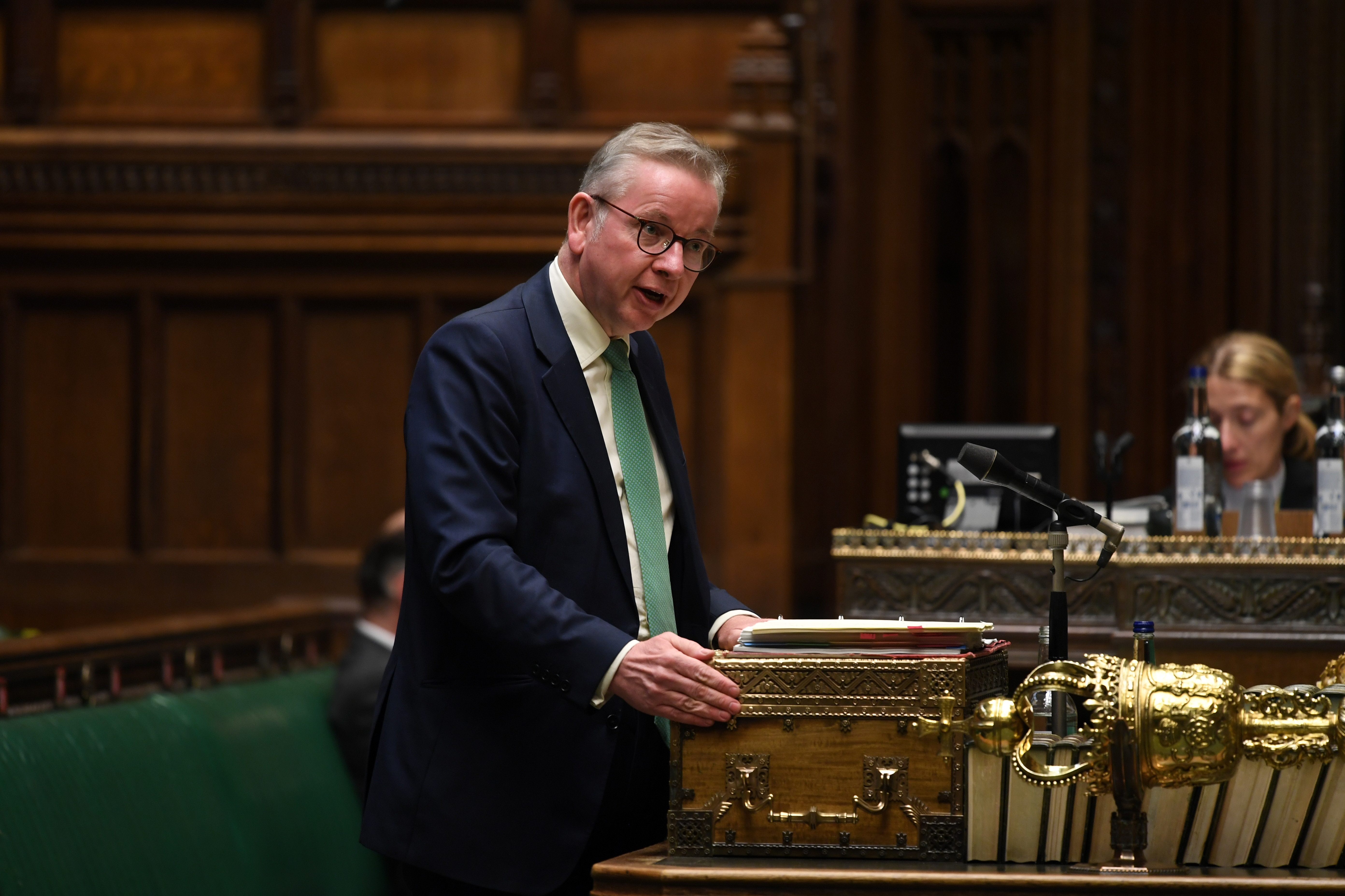 圖為10月19日，英國內閣辦公室大臣高文浩在英國倫敦下議院發表講話。（Reuters）