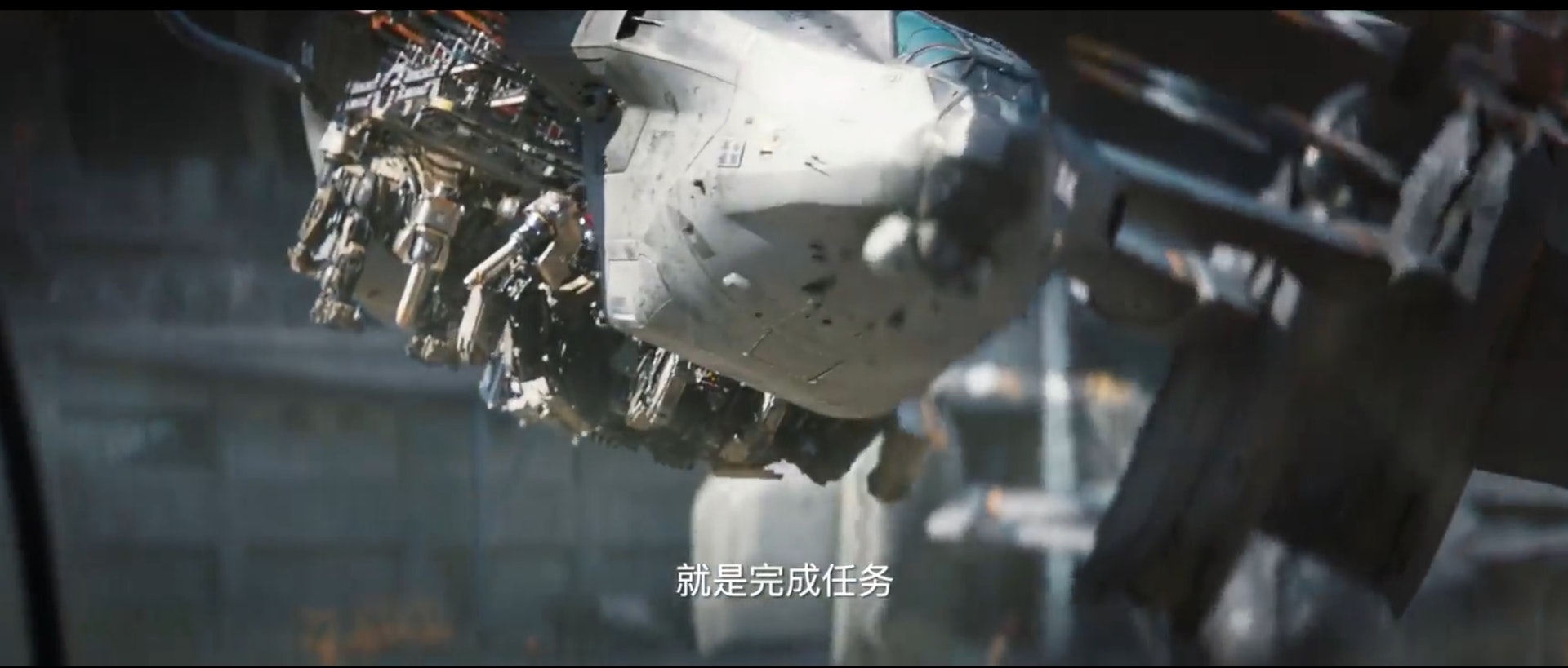 《明日戰記》日前公開了全新預告,但是中國內地版。(《明日戰記》預告擷圖)