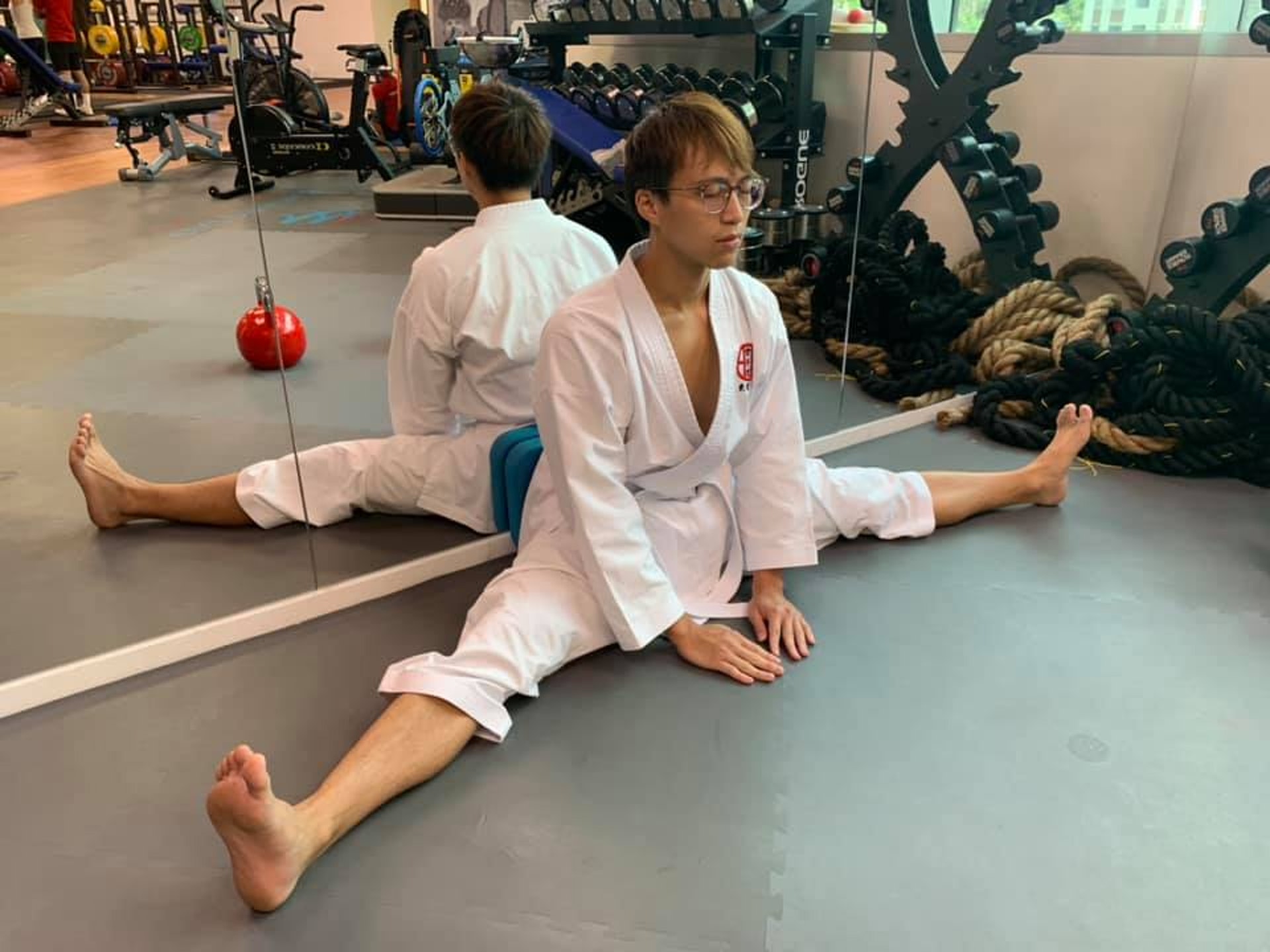 吳業坤與小妹妹同場考空手道壓力大 得我一個三十歲嘅阿叔 吳業坤與小妹妹同場考空手道壓力大 得我一個三十歲嘅阿叔