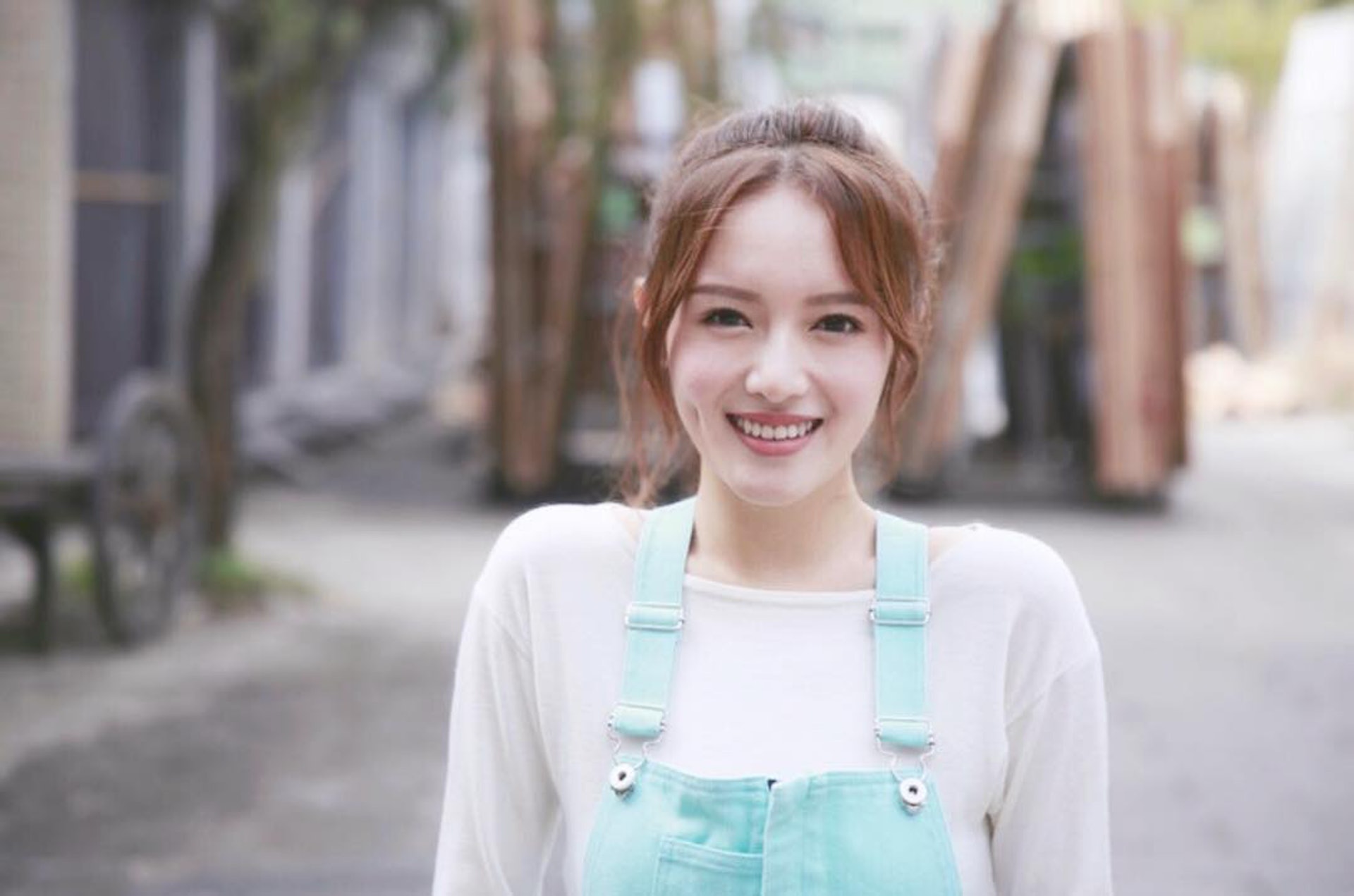 主持TVB節目《學是學非》。(IG@judy.kwong) 主持TVB節目《學是學非》。(IG@judy.kwong)
