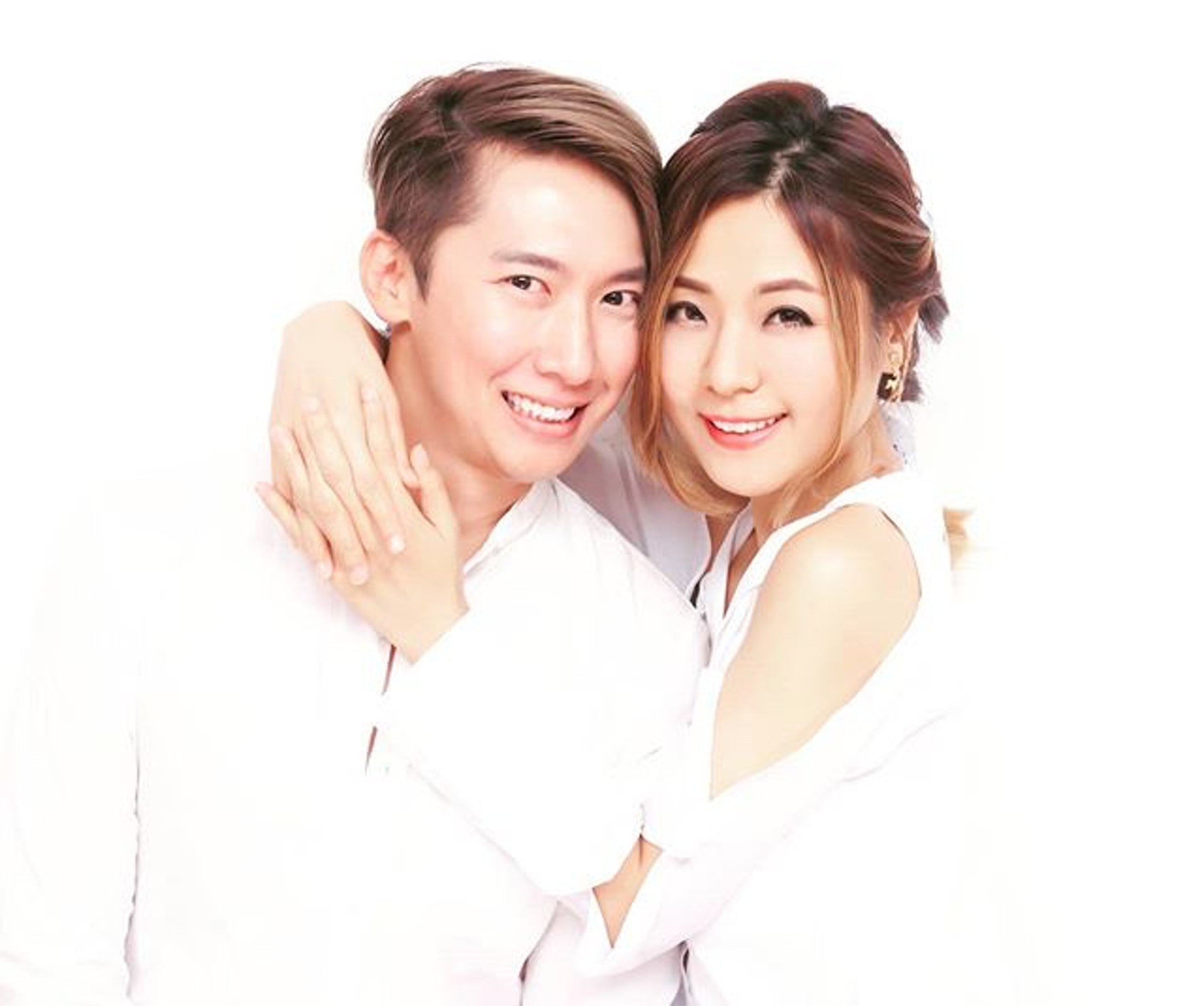 馮曦妤同男友Leon今日正式簽紙,恭喜晒!(馮曦妤Instagram圖片) 馮曦妤同男友Leon今日正式簽紙,恭喜晒!(馮曦妤Instagram圖片)
