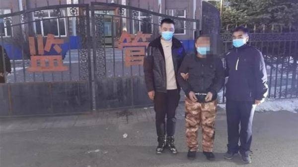 打斷電線打彎掃把桿 黑龍江男童偷走4部手機遭狠父監生打死 打斷電線打彎掃把桿 黑龍江男童偷走4部手機遭狠父監生打死