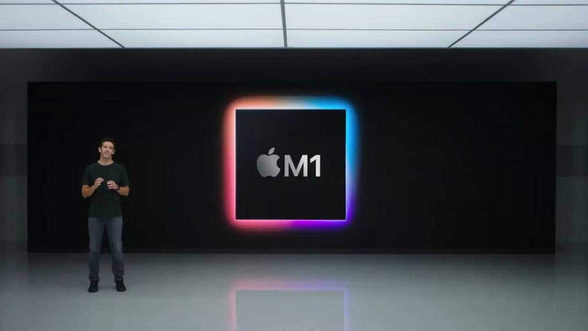 第一代用在 Mac 機上的 Apple Silicon 處理器並非傳聞中的 A14X,而是叫「M1」。(圖 Apple) 第一代用在 Mac 機上的 Apple Silicon 處理器並非傳聞中的 A14X,而是叫「M1」。(圖 Apple)