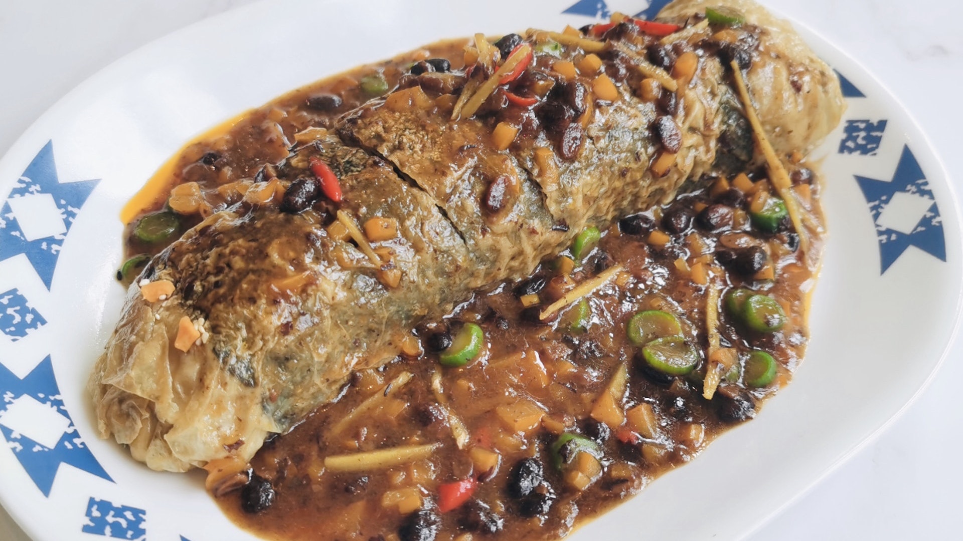 【素食食譜】自家製豉汁蒸素魚+茄汁煎魚塊 好味脆口不油膩! 【素食食譜】自家製豉汁蒸素魚+茄汁煎魚塊 好味脆口不油膩!