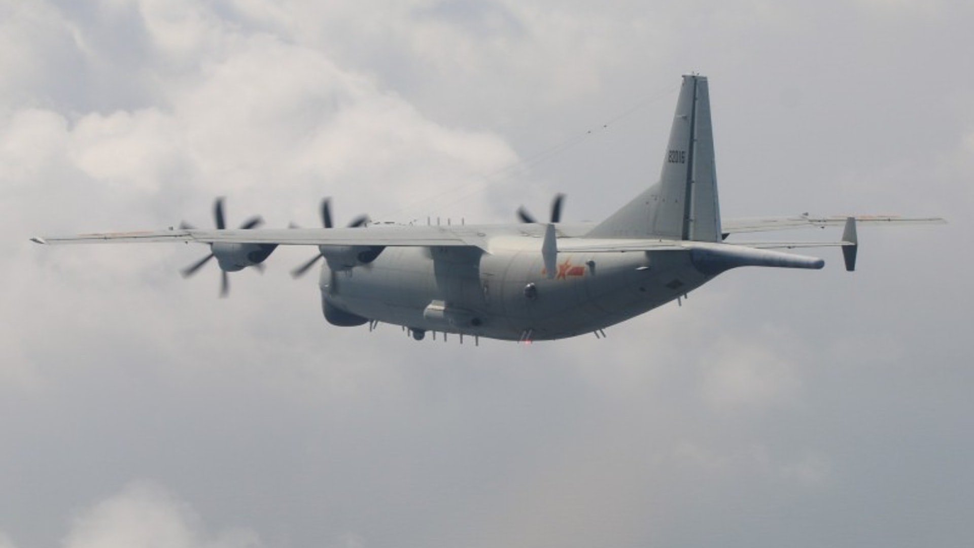 解放軍軍機今早兩度現身台灣西南空域防空識別區 台空軍警戒 解放軍軍機今早兩度現身台灣西南空域防空識別區 台空軍警戒