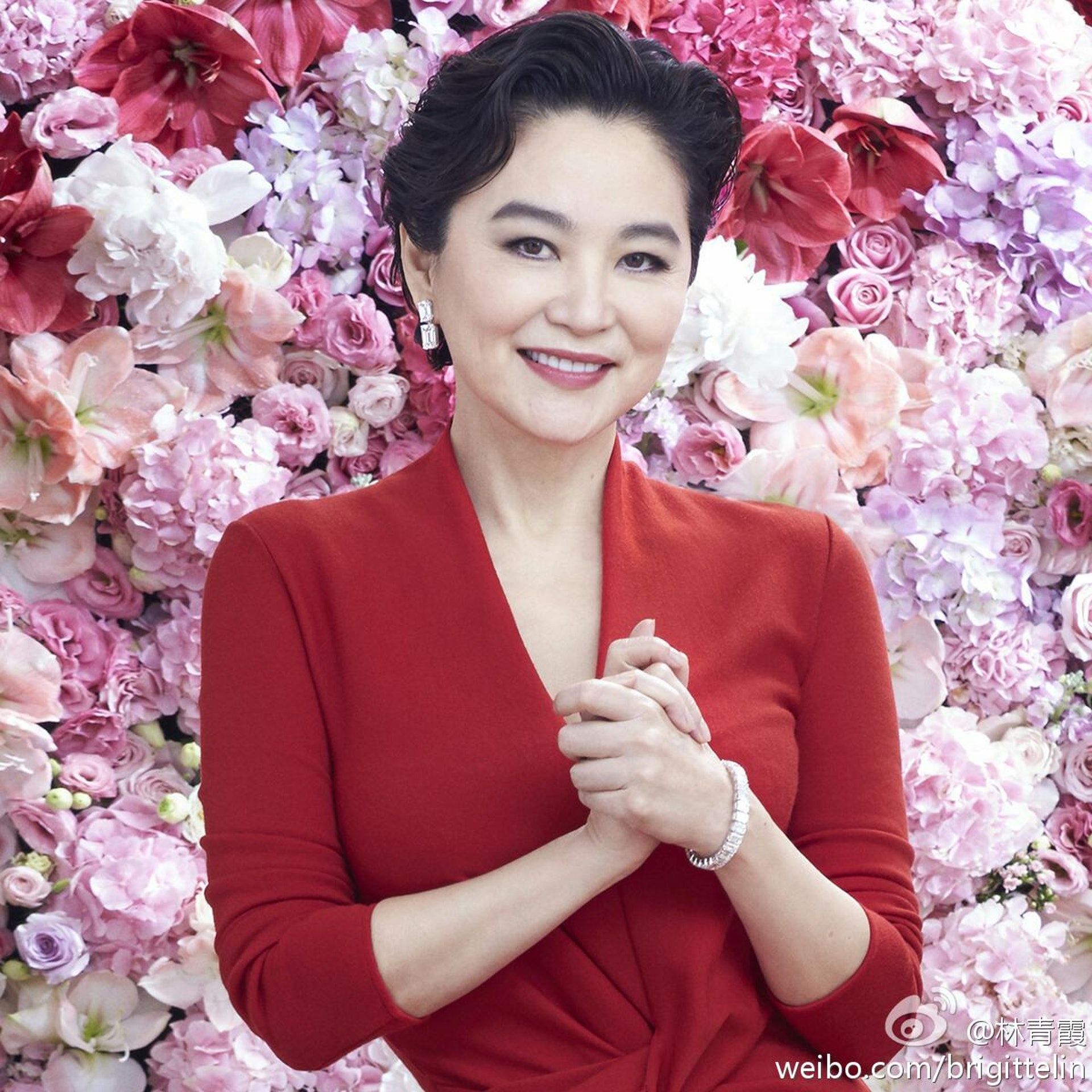 林青霞外貌多年不變。(林青霞@微博) 林青霞外貌多年不變。(林青霞@微博)
