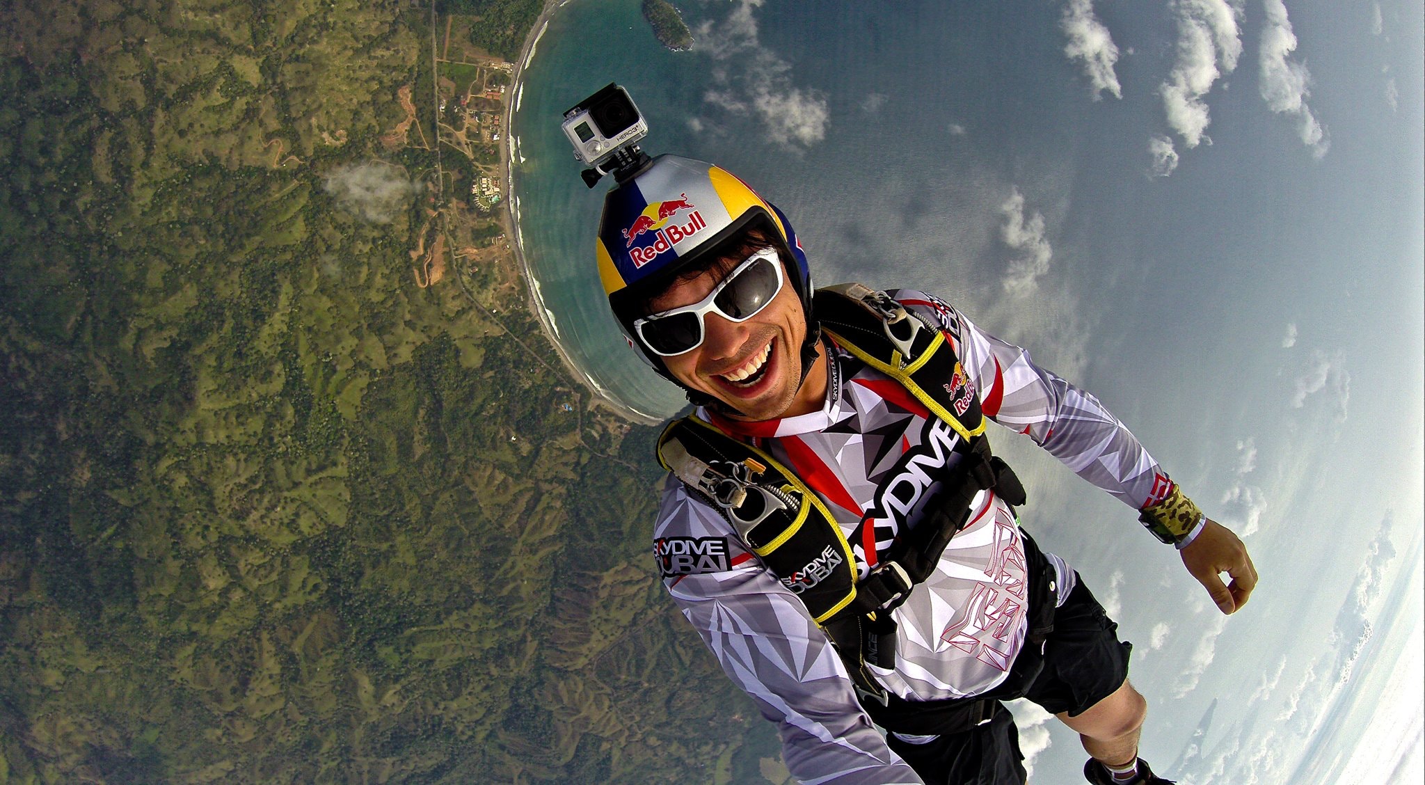 法國「噴射人」訓練期間意外身亡生前曾創低空跳傘世界紀錄