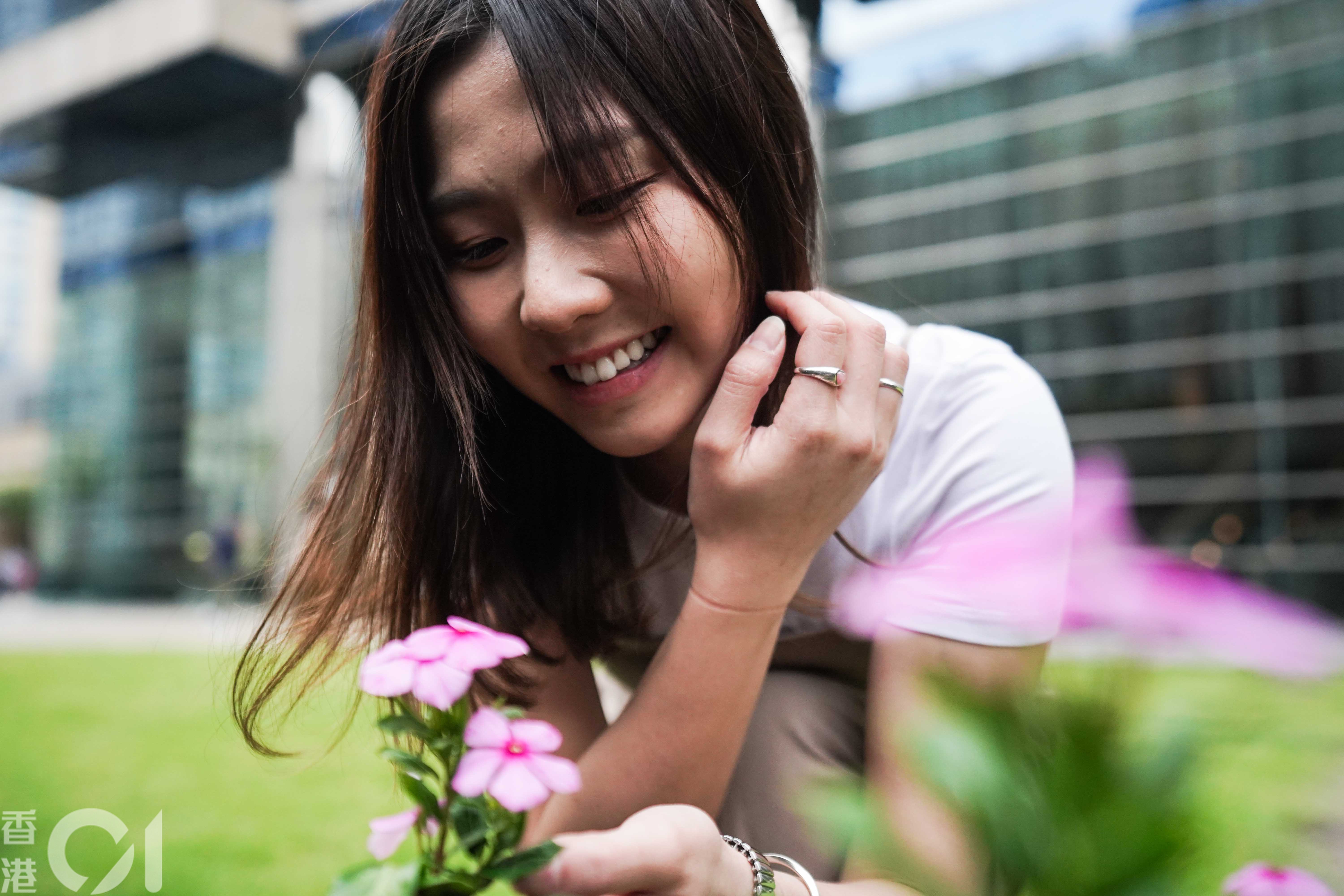 「天既然選擇了我是有原因的，可能就是一個考驗吧。」她選擇了笑著對面人生中的所有甜酸苦辣。（張倩儀攝）