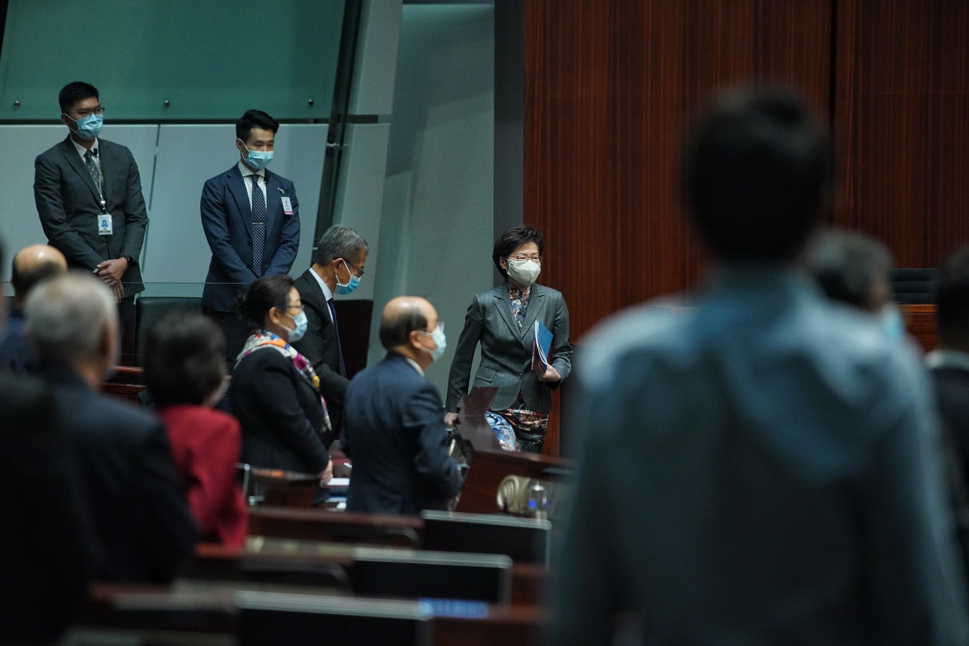 林鄭宣布恢復每月一次「短問短答」質詢時間。(鄭子峰攝) 林鄭宣布恢復每月一次「短問短答」質詢時間。(鄭子峰攝)