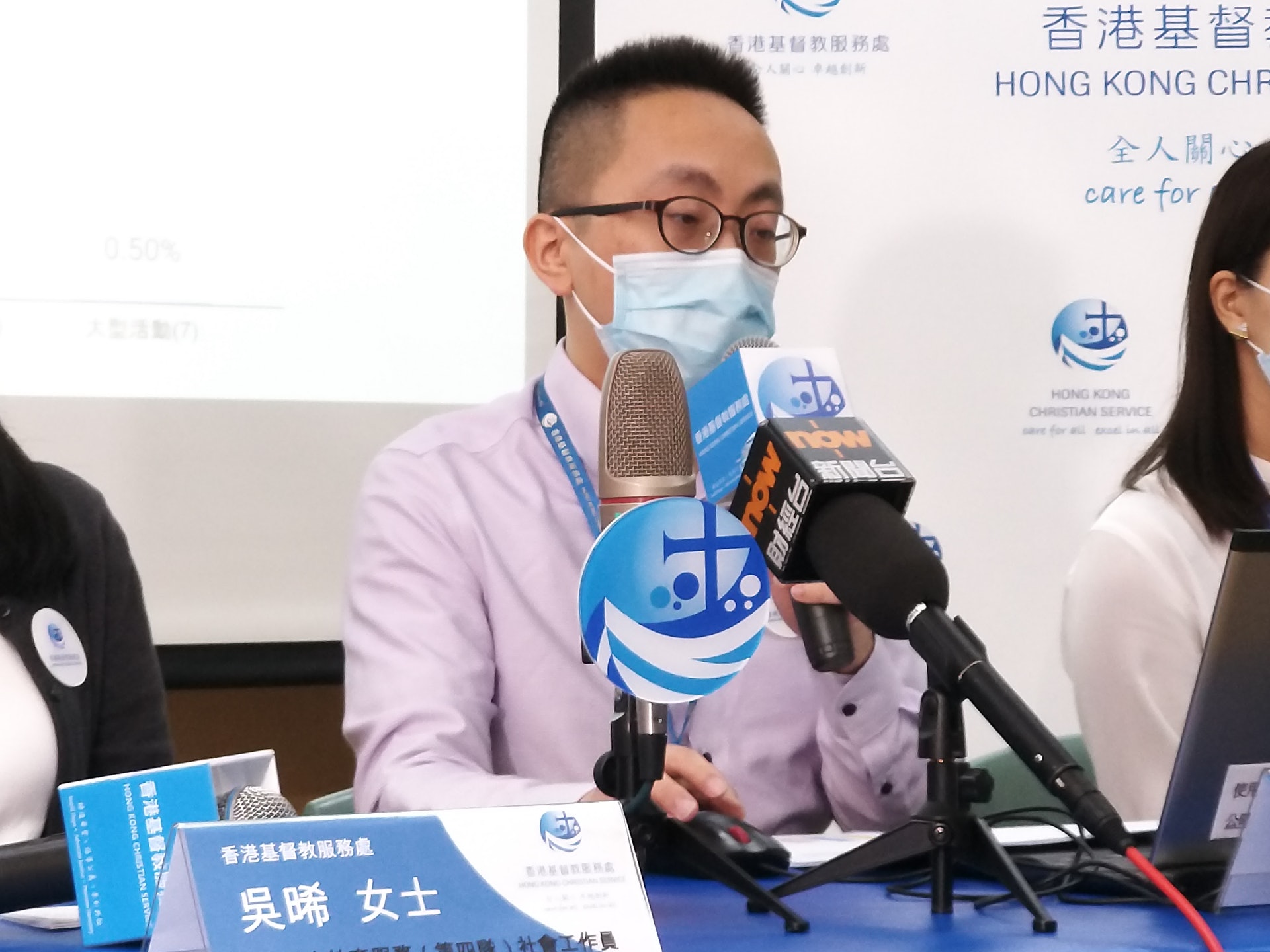 孔憲正認為,視像訓練在家進行,意味訓練內容必須帶入家中,令訓練有其家居延續性,可以見到實效。(黃穎津攝) 孔憲正認為,視像訓練在家進行,意味訓練內容必須帶入家中,令訓練有其家居延續性,可以見到實效。(黃穎津攝)