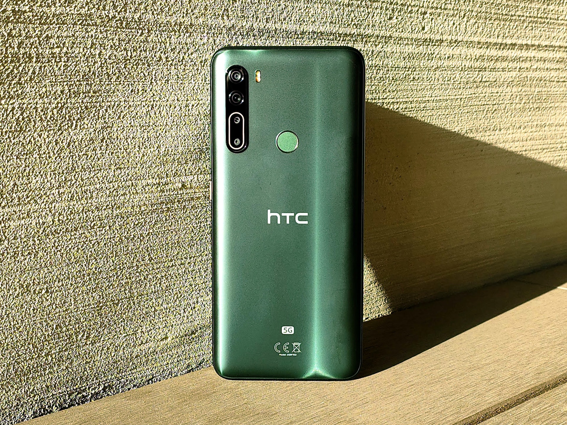 htc u20 5g即日香港上市賣 4000有找規格竟與某國產平價機相仿