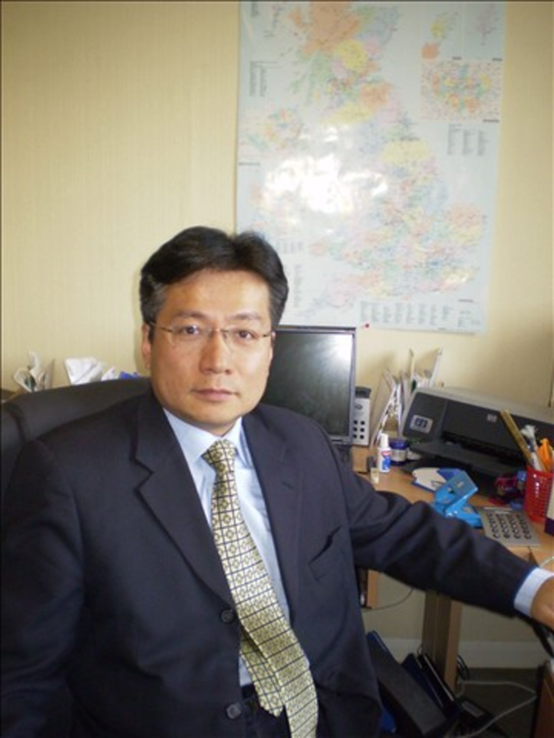 資深英國留學生監護人Uncle Herman。(受訪者提供圖片) 資深英國留學生監護人Uncle Herman。(受訪者提供圖片)