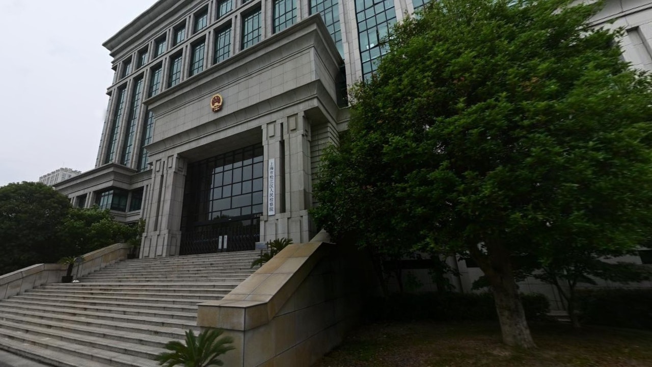 假扮女友向前其男友借錢 杭州男涉詐騙等罪被起訴 假扮女友向前其男友借錢 杭州男涉詐騙等罪被起訴